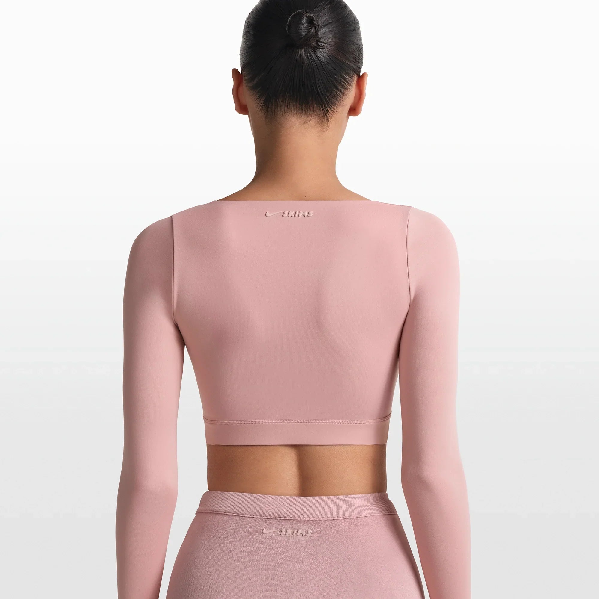 NikeSKIMS MATTE WRAP LONG SLEEVE CROPPED TOP | HIMALAYAN - Sneaker Türkiye
