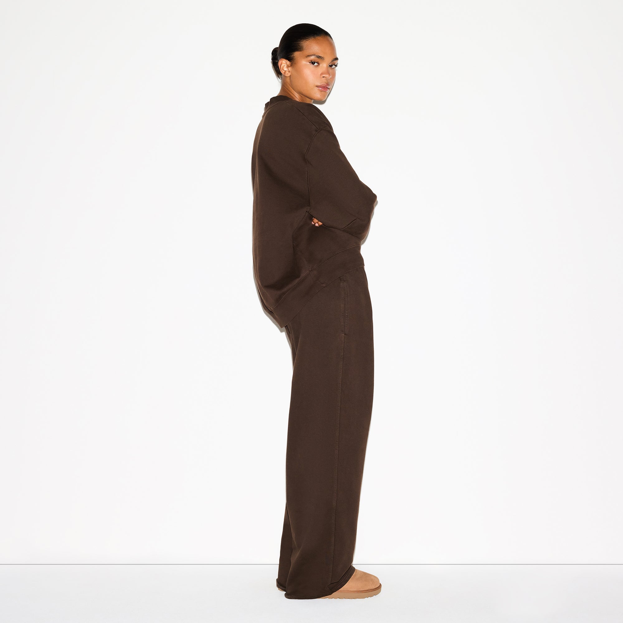 SKIMS BOYFRIEND FLEECE OVERBedenD V NECK PULLOVER | ESPRESSO - Sneaker Türkiye
