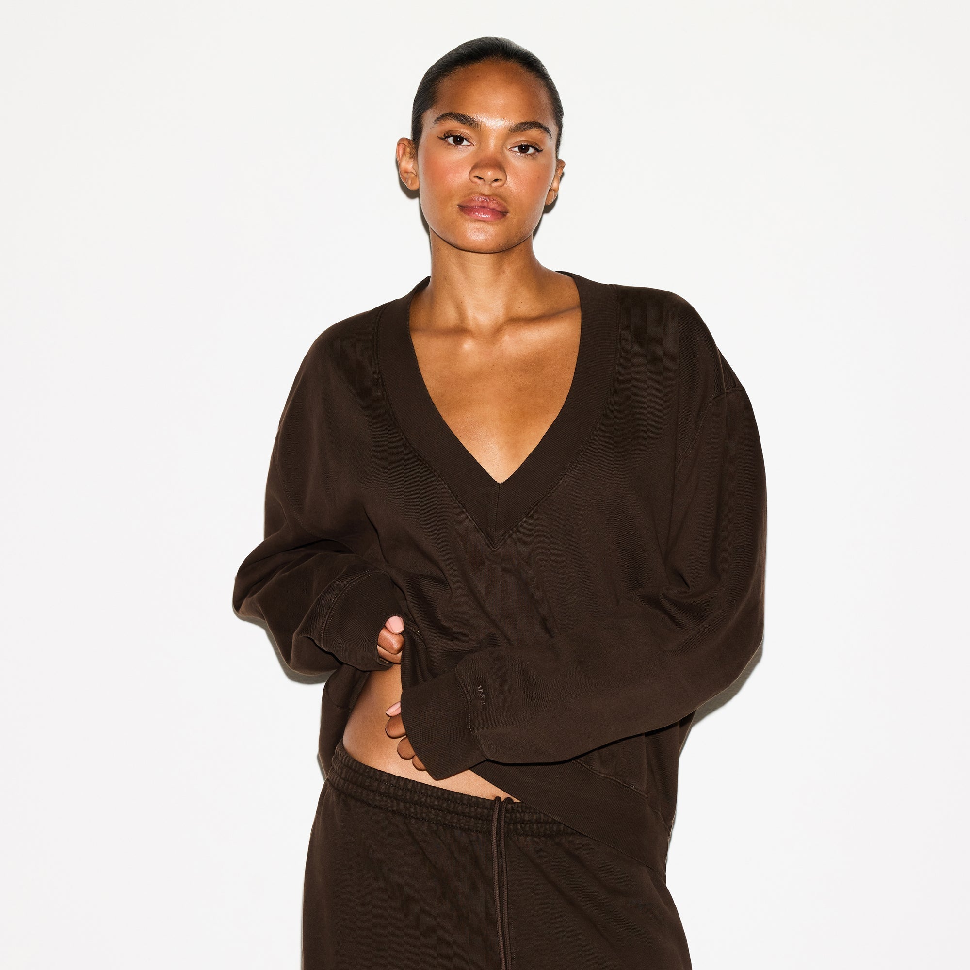 SKIMS BOYFRIEND FLEECE OVERBedenD V NECK PULLOVER | ESPRESSO - Sneaker Türkiye