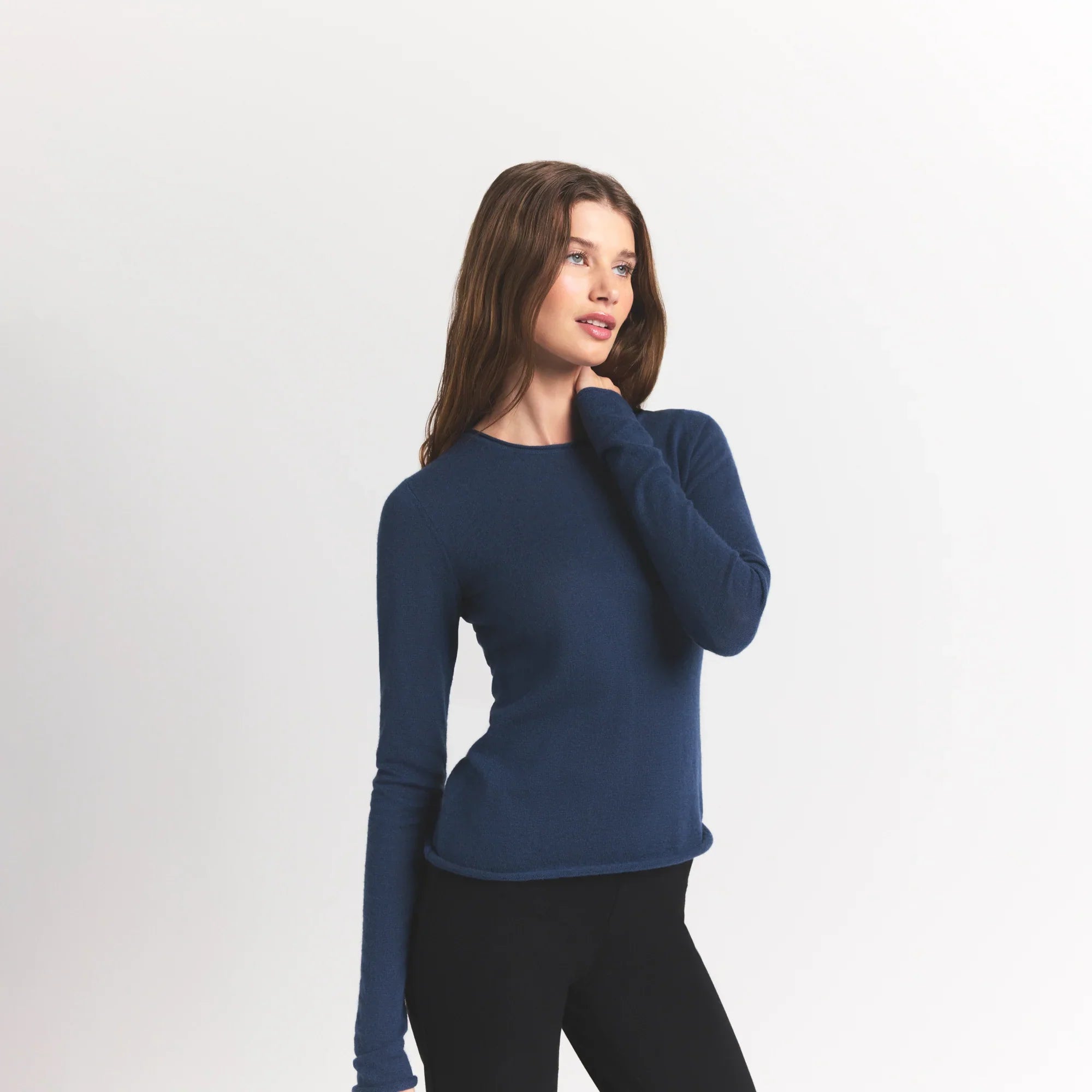 SKIMS FEATHERWEIGHT CASHMERE LONG SLEEVE TOP | INDIGO - Sneaker Türkiye