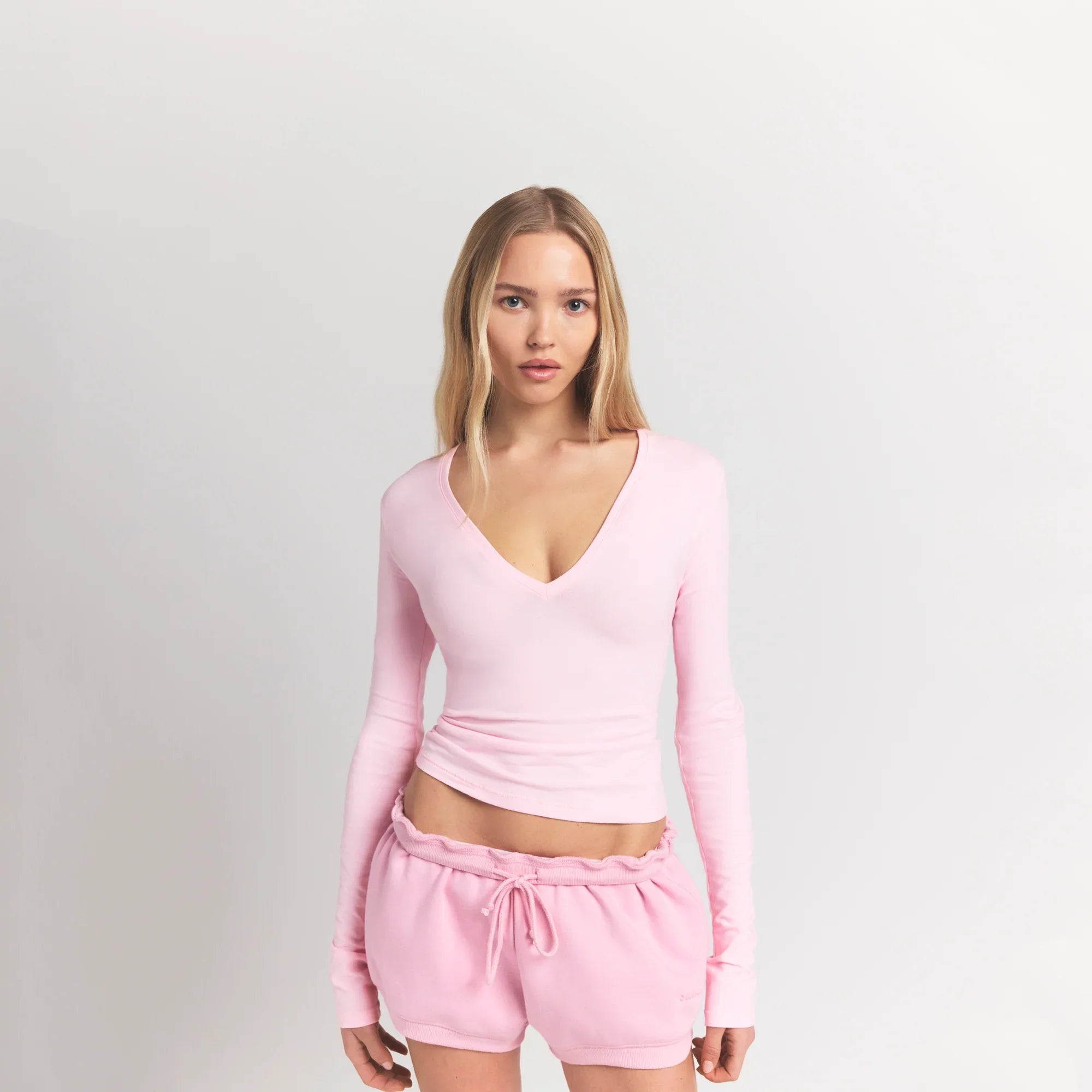 SKIMS COTTON JERSEY LONG SLEEVE PLUNGE TOP | CHERRY BLOSSOM - Sneaker Türkiye