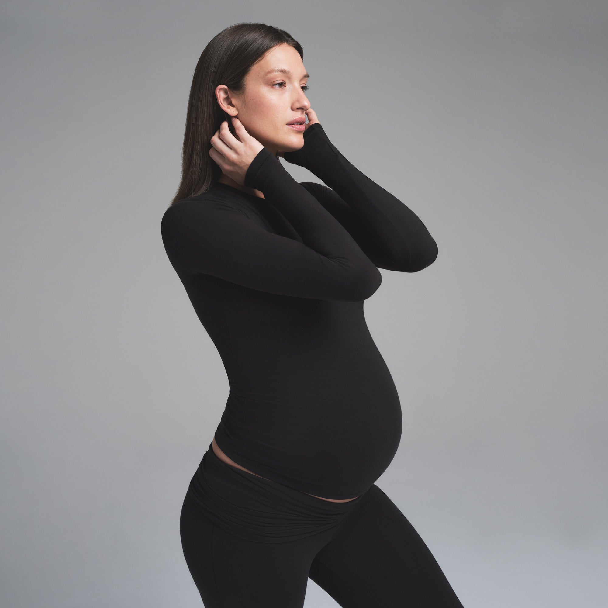 SKIMS COTTON JERSEY MATERNITY LONG SLEEVE T-SHIRT | SOOT - Sneaker Türkiye