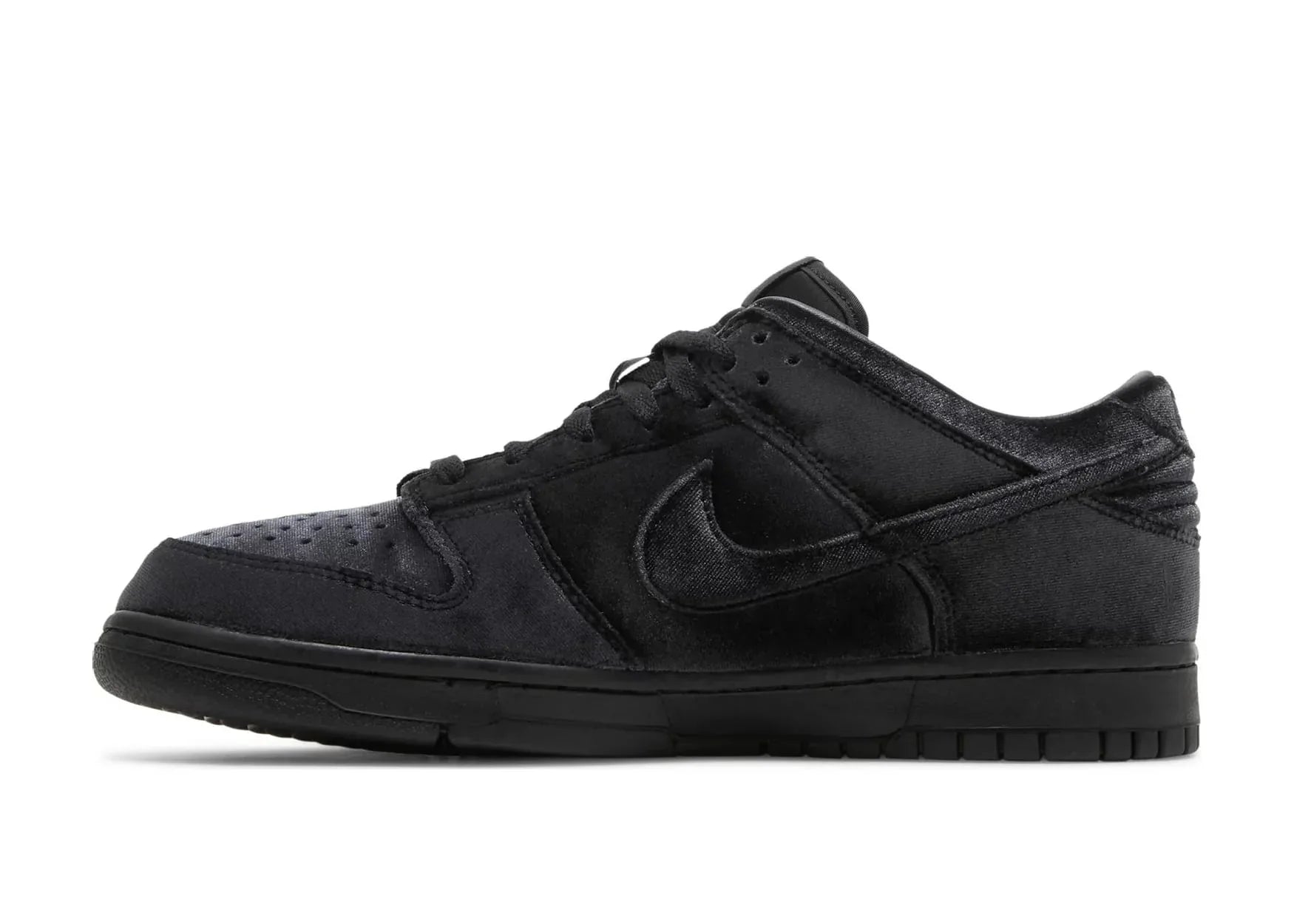 Nike Dunk Low Dover Street Market Triple Black Velvet - Sneaker Türkiye