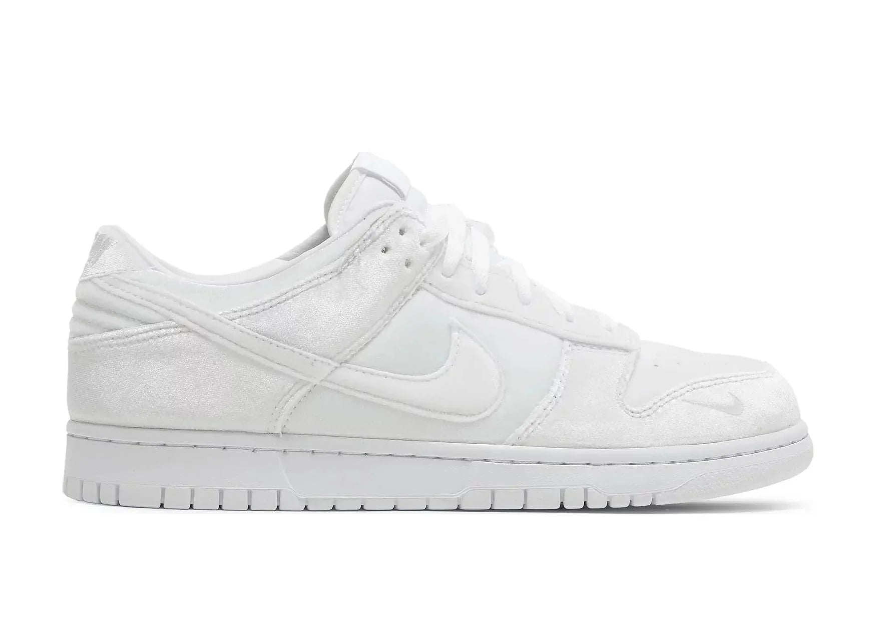 Nike Dunk Low Dover Street Market Triple White Velvet - Sneaker Türkiye
