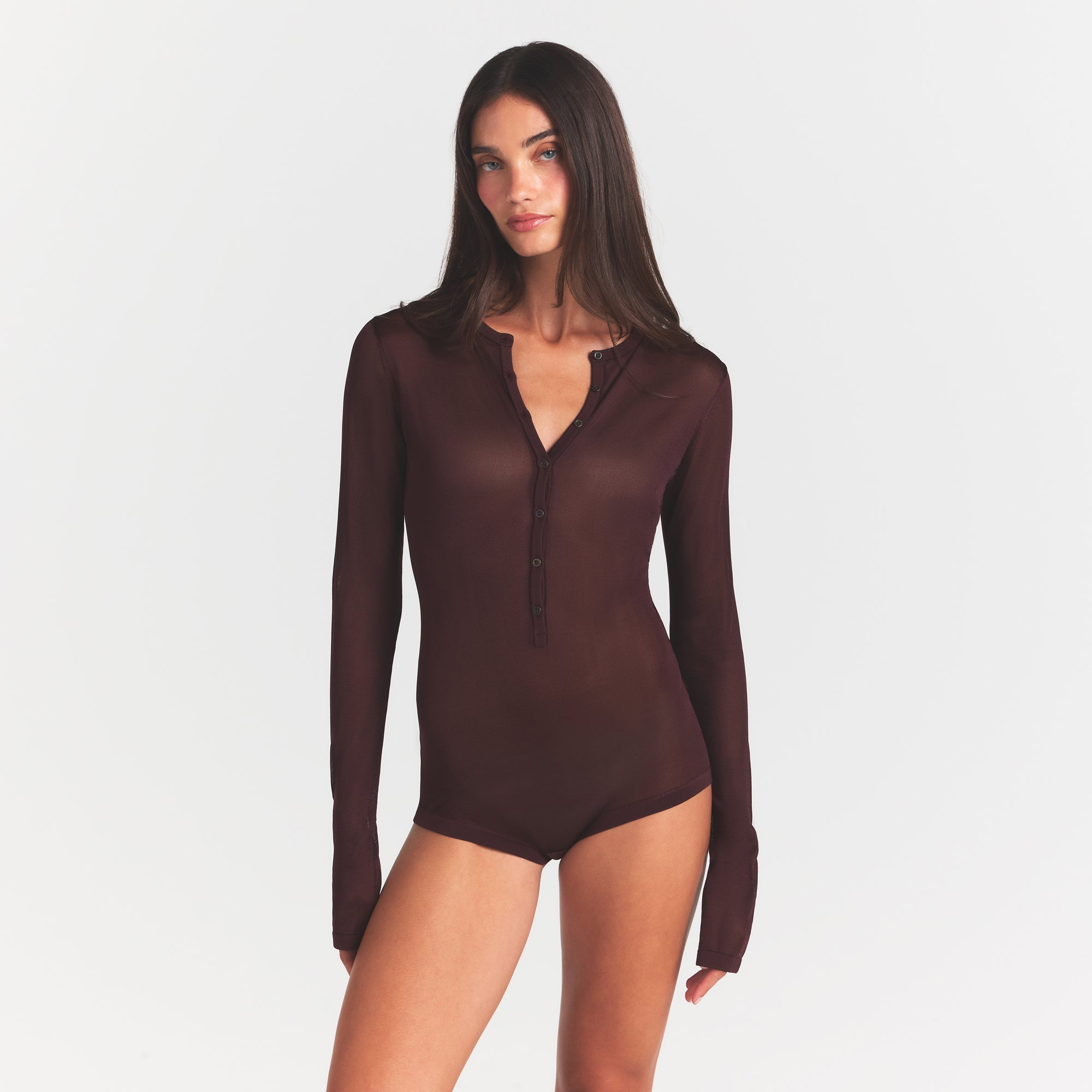 SKIMS SLINKY KNIT BUTTON UP HENLEY ONESIE | CURRANT - Sneaker Türkiye