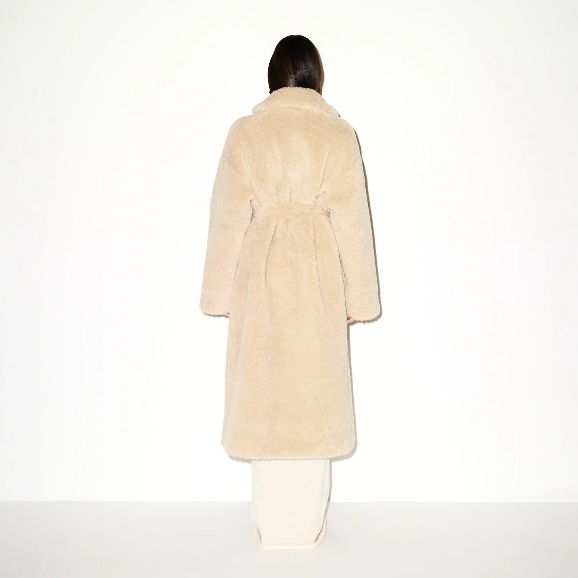 SKIMS FAUX FUR OVERBedenD LONG COAT | CHAMPAGNE - Sneaker Türkiye