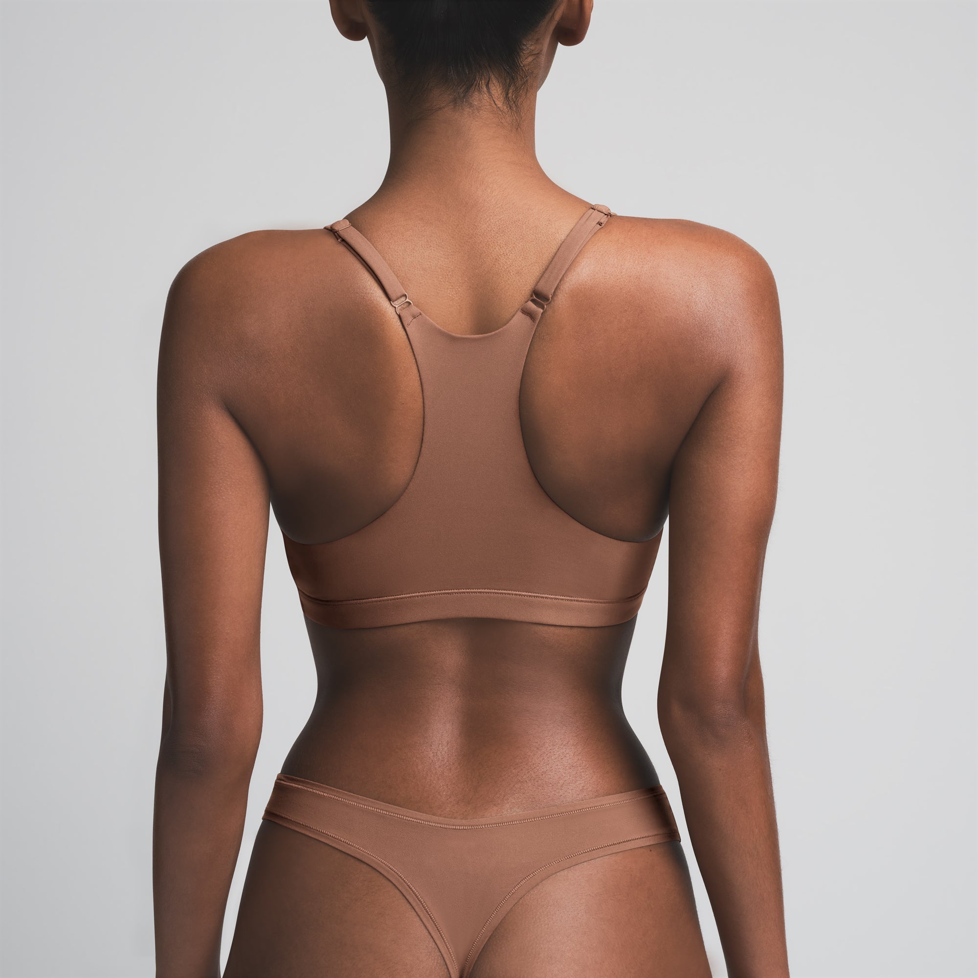SKIMS FITS EVERYBODY RACERBACK TRIANGLE BRALETTE | JASPER - Sneaker Türkiye