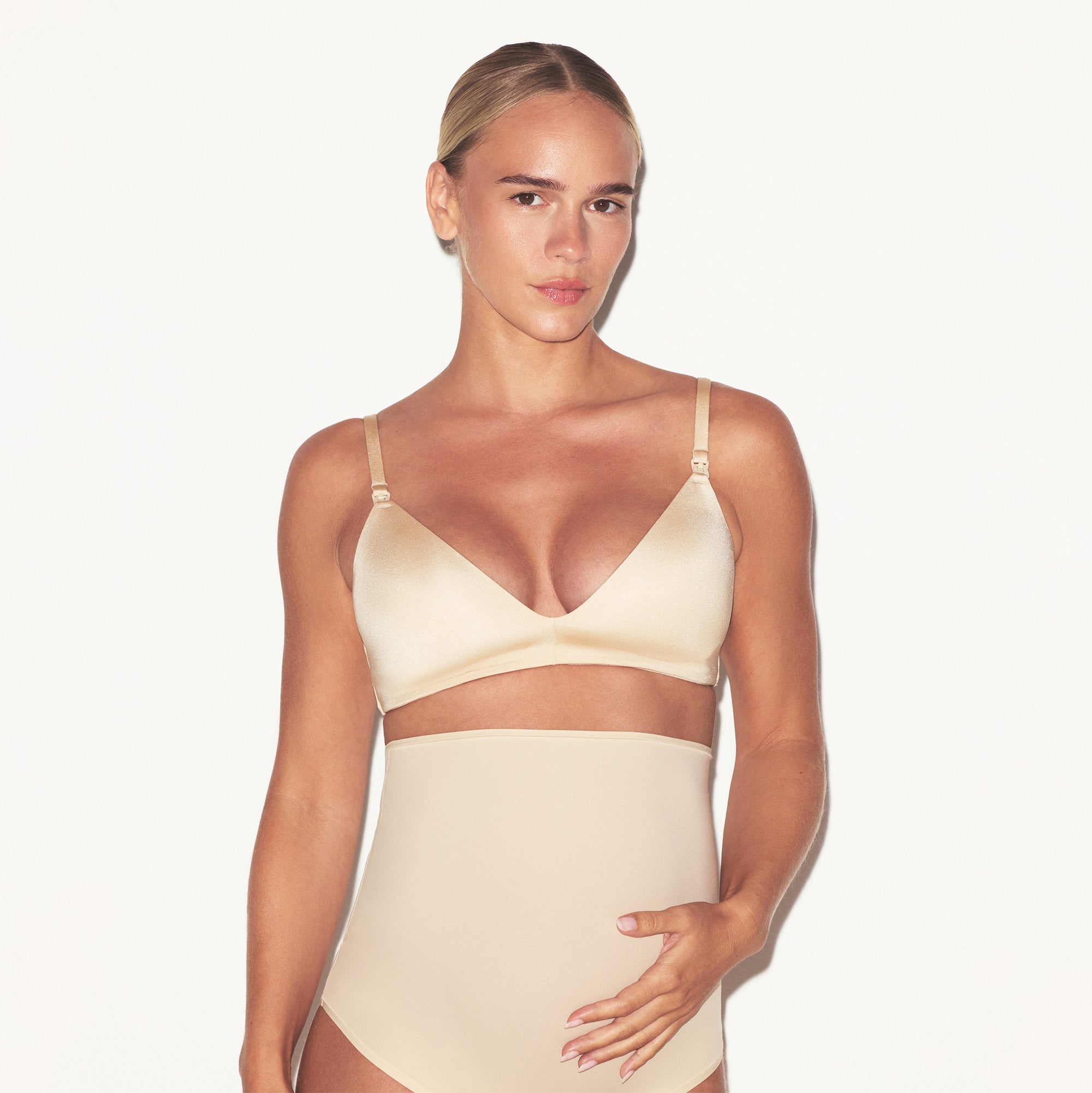 SKIMS WIRELESS FORM MATERNITY NURSING BRA | SAND - Sneaker Türkiye