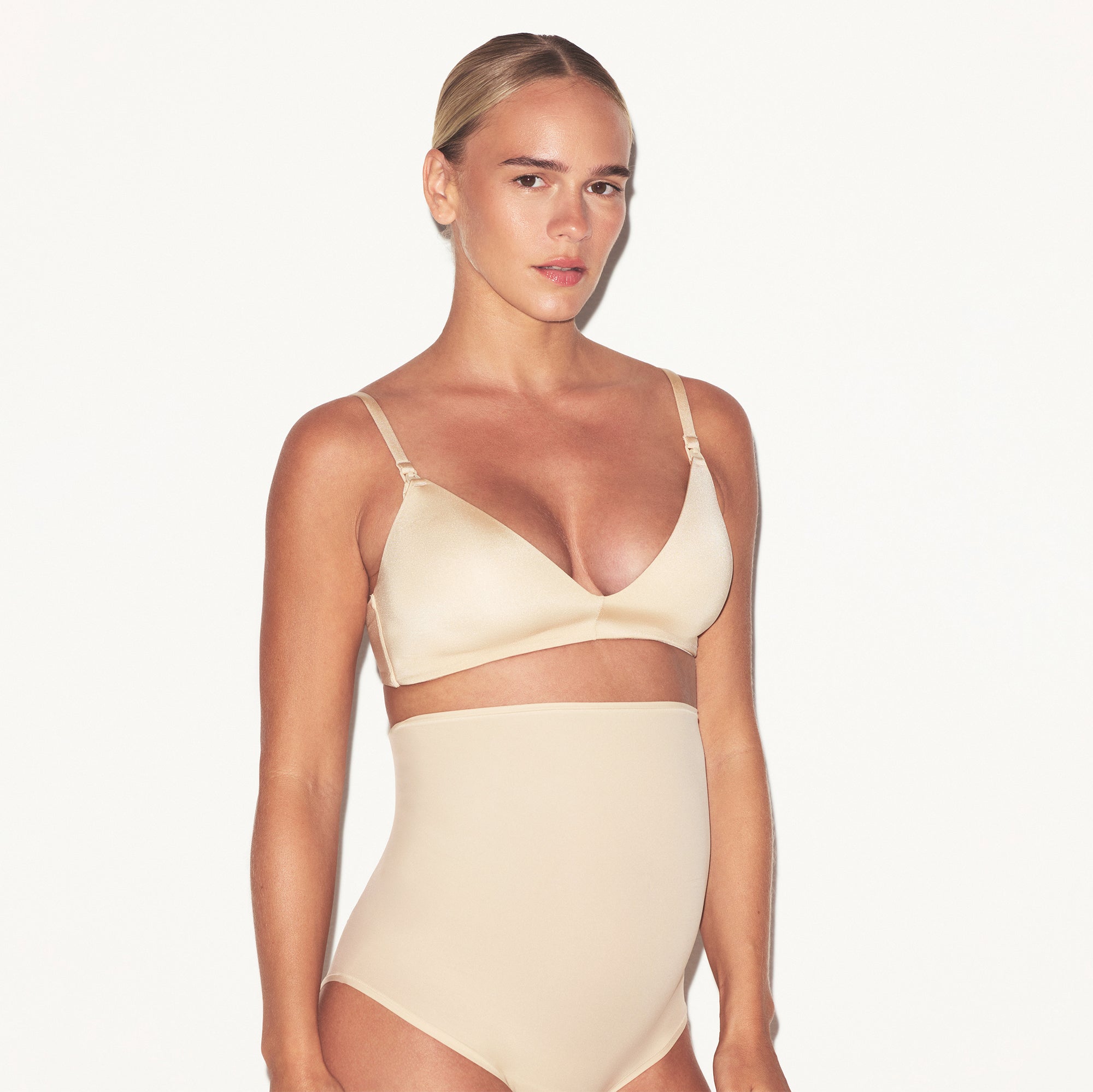 SKIMS WIRELESS FORM MATERNITY NURSING BRA | SAND - Sneaker Türkiye