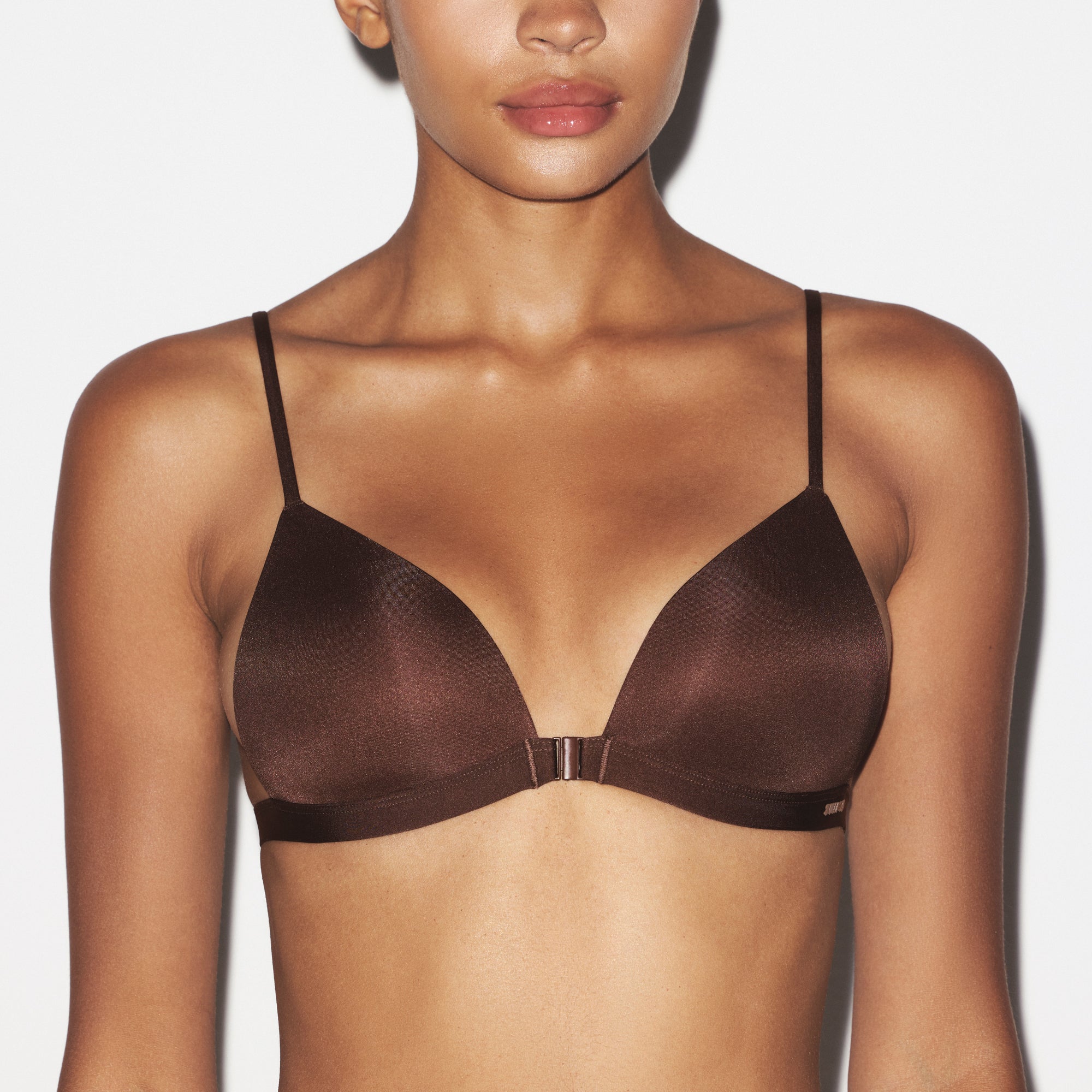 SKIMS WIRELESS FORM TRIANGLE FRONT CLOSE SUPER PUSH-UP BRA | COCOA - Sneaker Türkiye