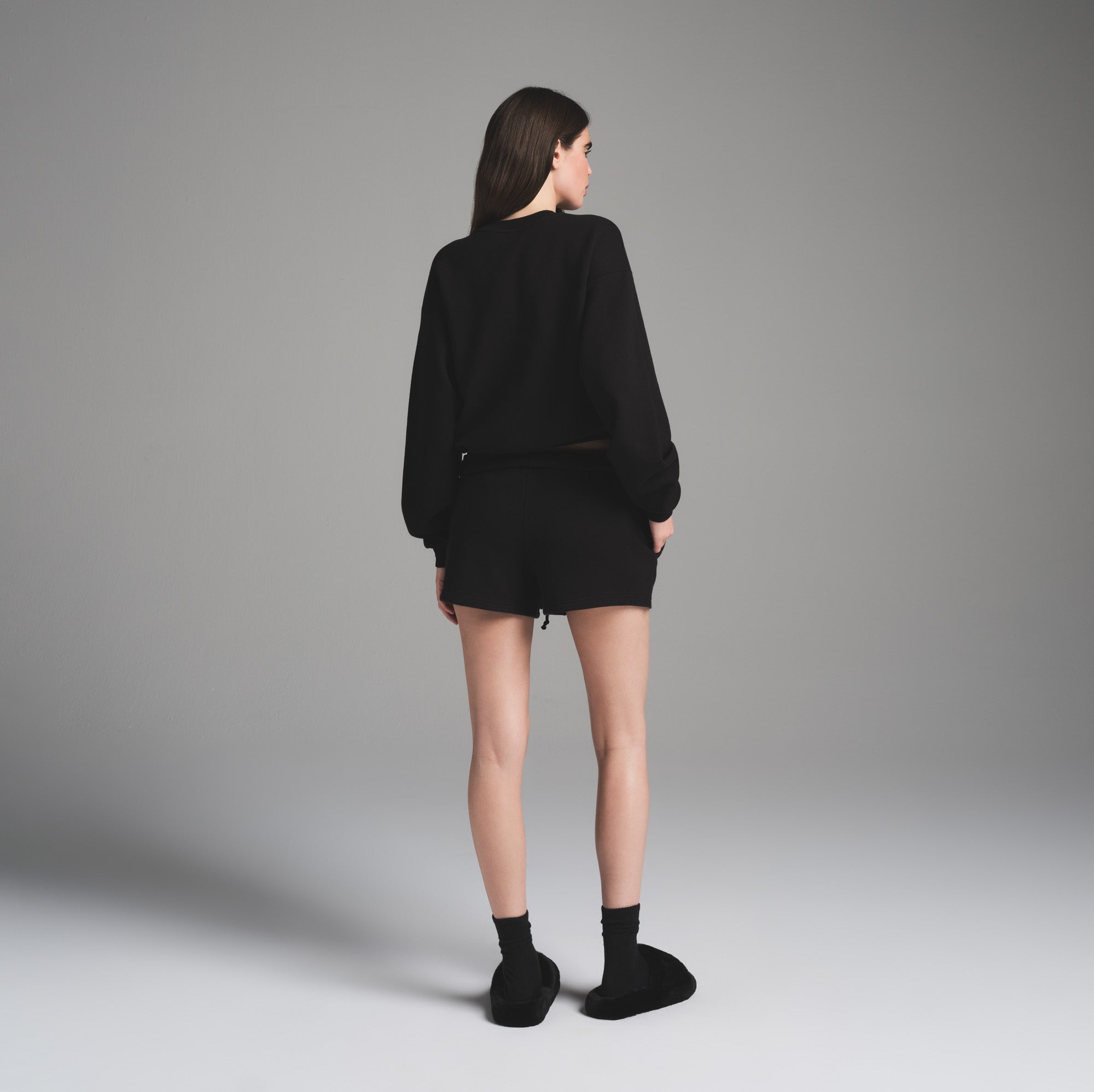 SKIMS COTTON FLEECE CLASSIC CREWNECK | ONYX - Sneaker Türkiye