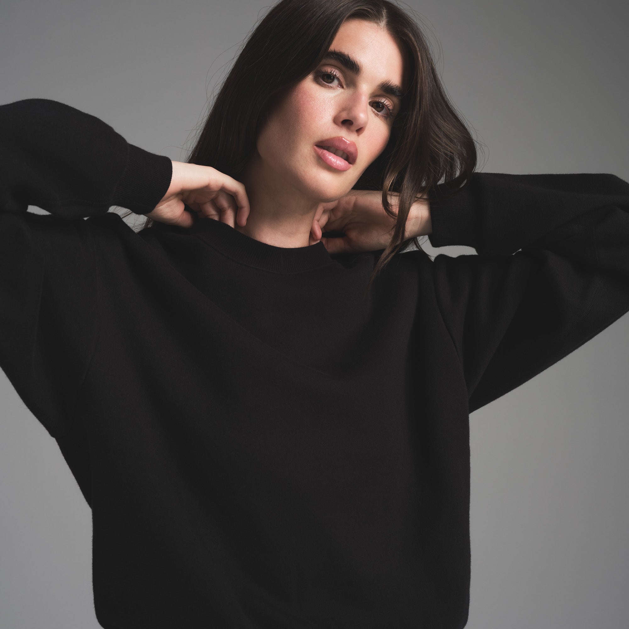 SKIMS COTTON FLEECE CLASSIC CREWNECK | ONYX - Sneaker Türkiye