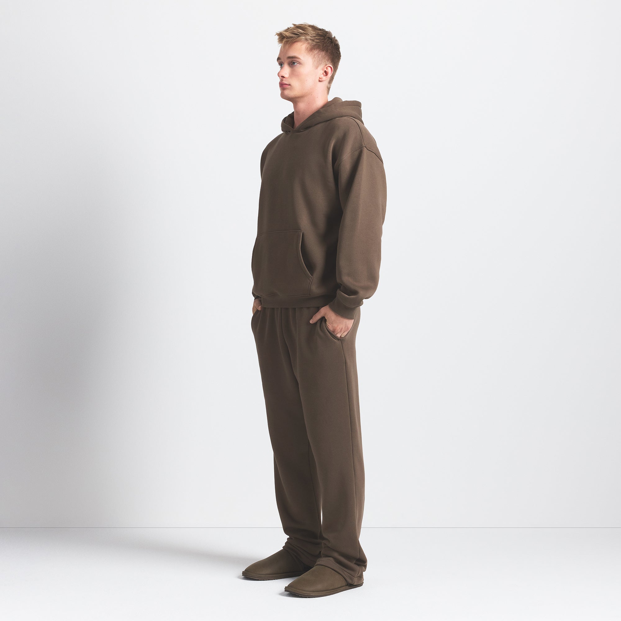 SKIMS FLEECE LOUNGE MENS RELAXED HOODIE | DRIFTWOOD - Sneaker Türkiye