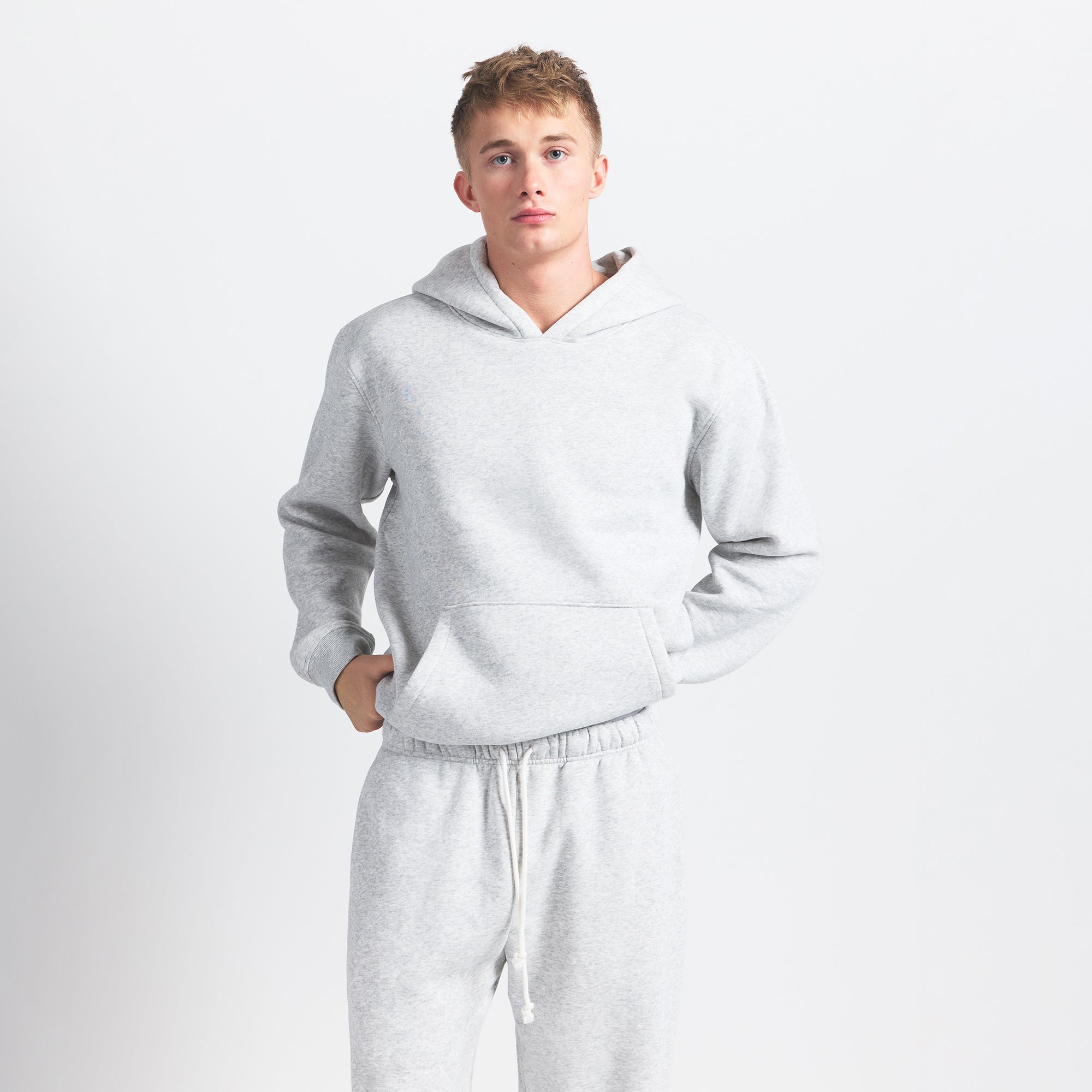 SKIMS FLEECE LOUNGE MENS RELAXED HOODIE | LIGHT HEATHER GREY - Sneaker Türkiye