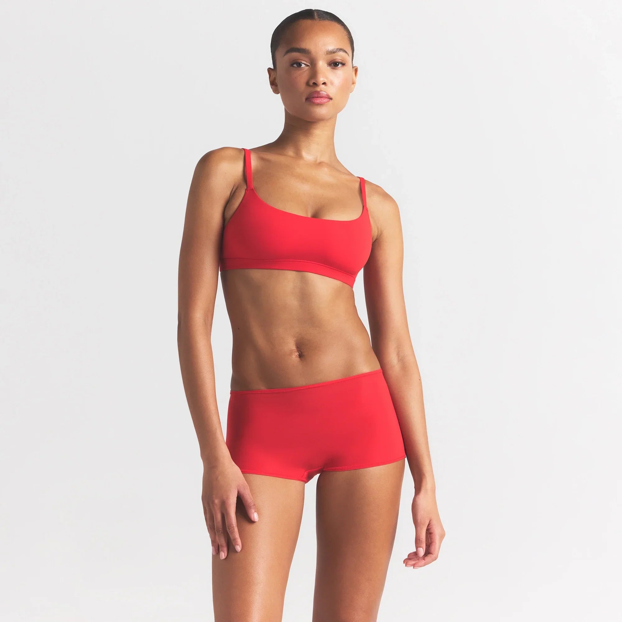 SKIMS FITS EVERYBODY BOY SHORT | CHERRY - Sneaker Türkiye