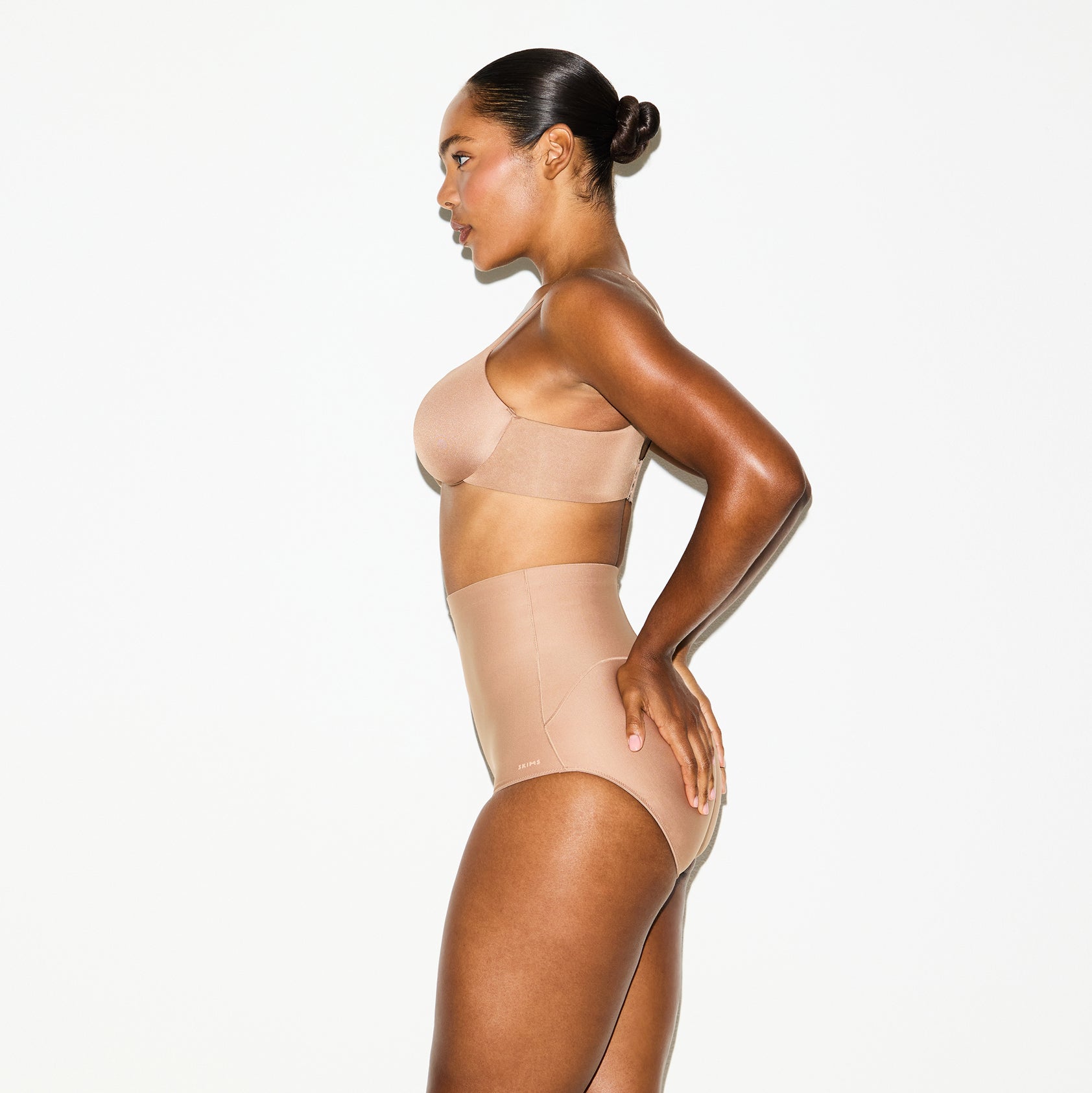 SKIMS BODY CORE SCULPT BUTT LIFTING BRIEF | SIENNA - Sneaker Türkiye