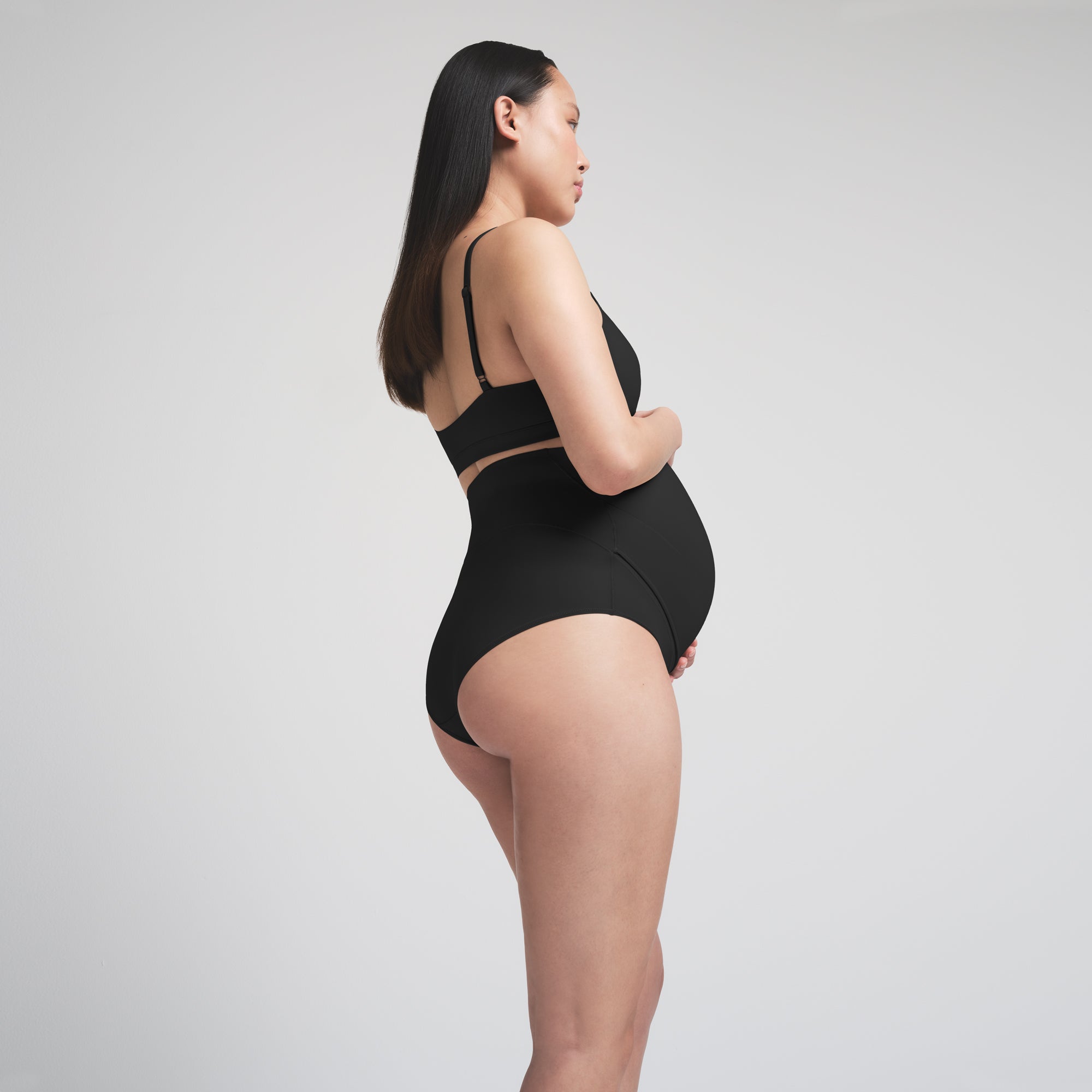 SKIMS FITS EVERYBODY MATERNITY BANDED HIGH-WAISTED BRIEF | ONYX - Sneaker Türkiye