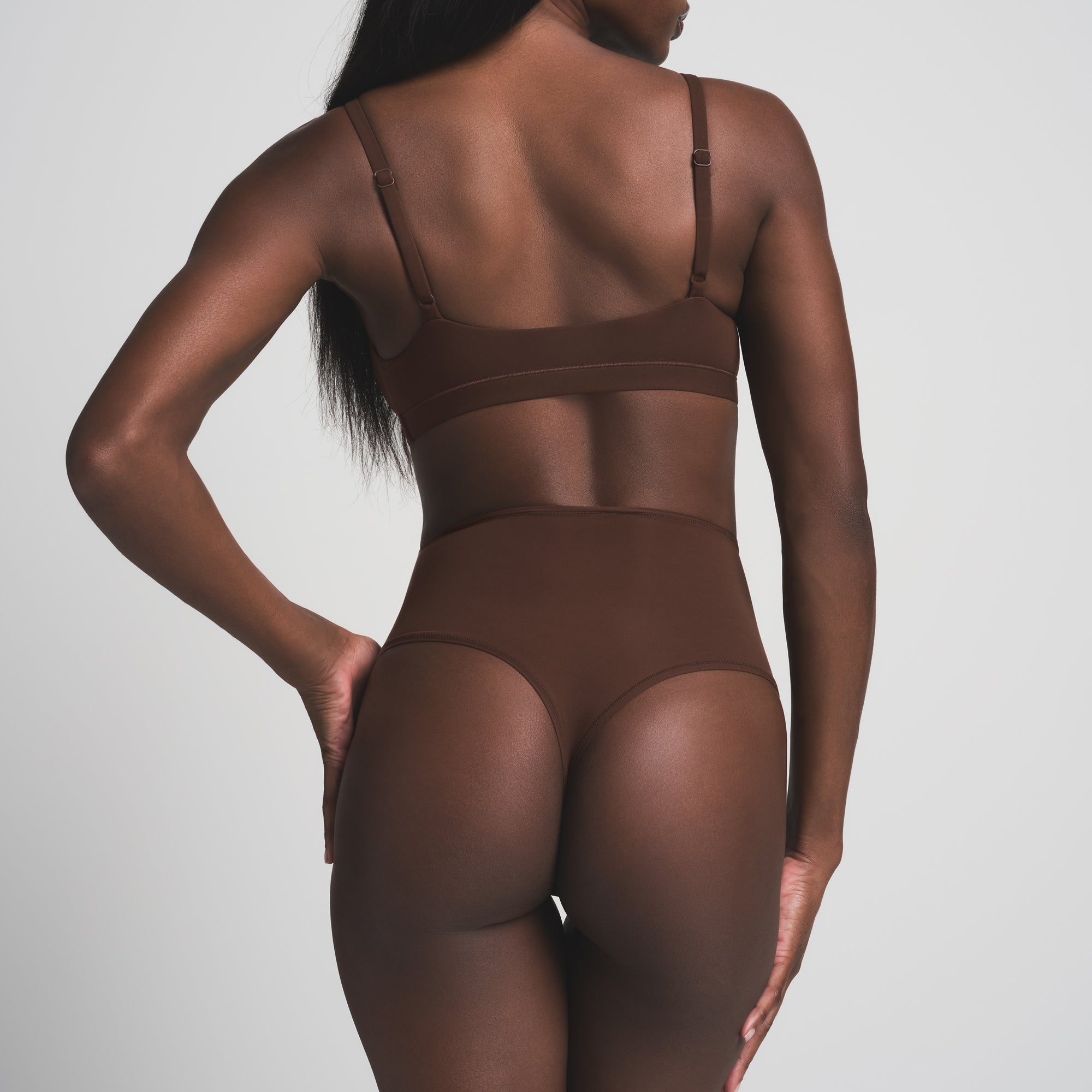 SKIMS FITS EVERYBODY HIGH-WAISTED THONG | COCOA - Sneaker Türkiye