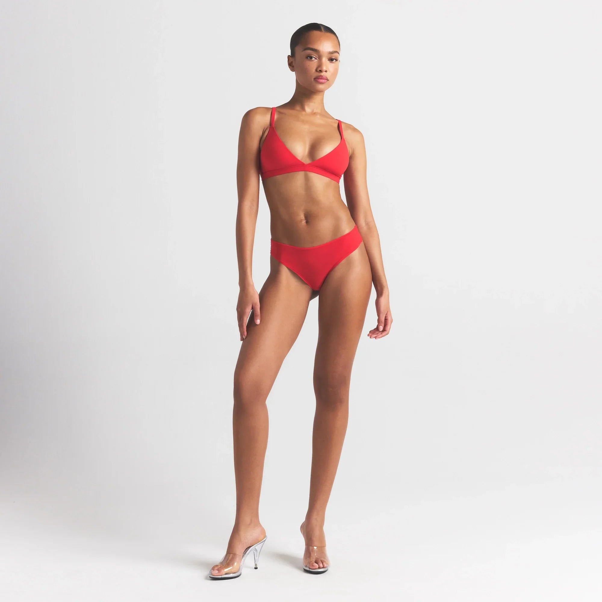 SKIMS FITS EVERYBODY THONG | CHERRY - Sneaker Türkiye