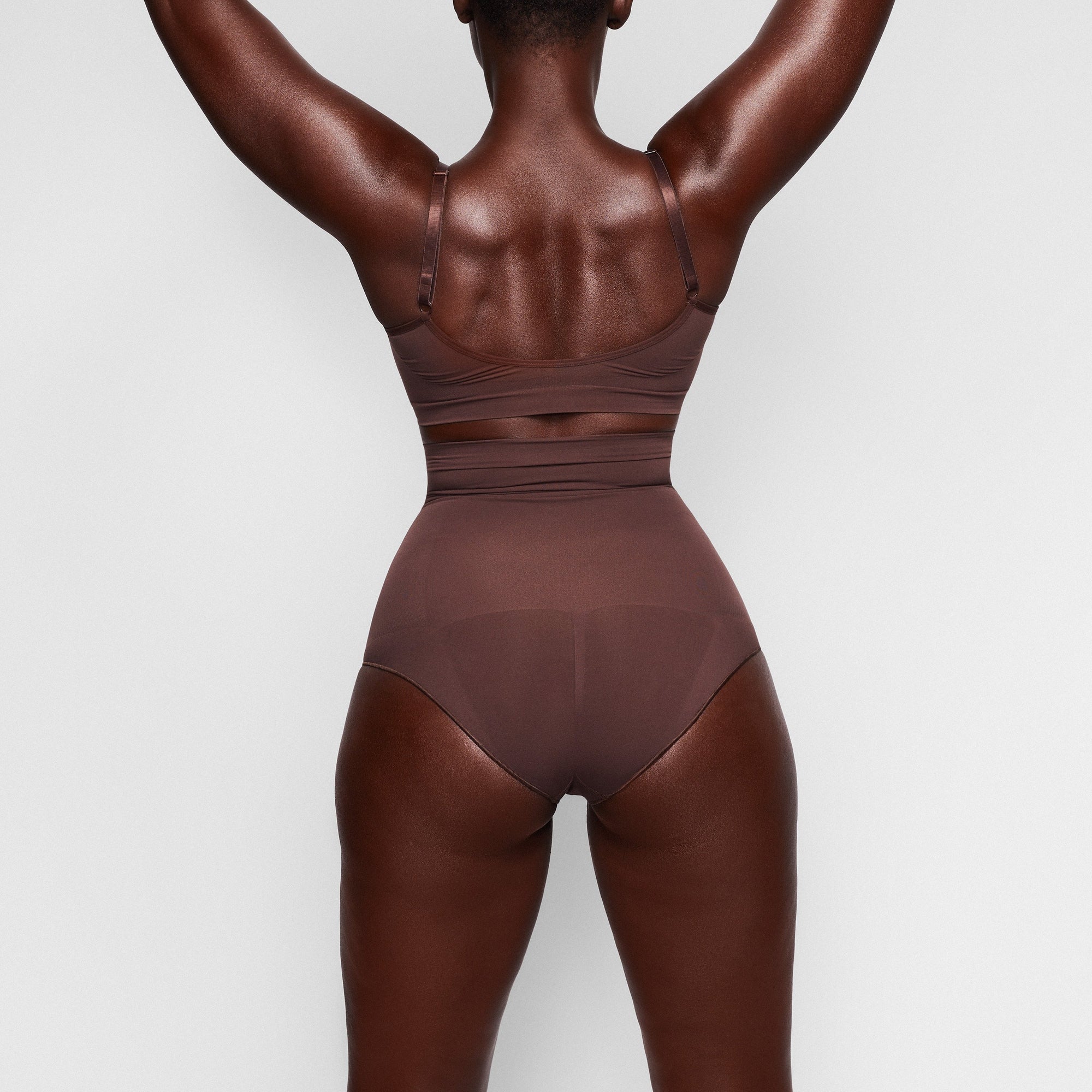 SKIMS SEAMLESS SCULPT HIGH-WAISTED BRIEF | COCOA - Sneaker Türkiye
