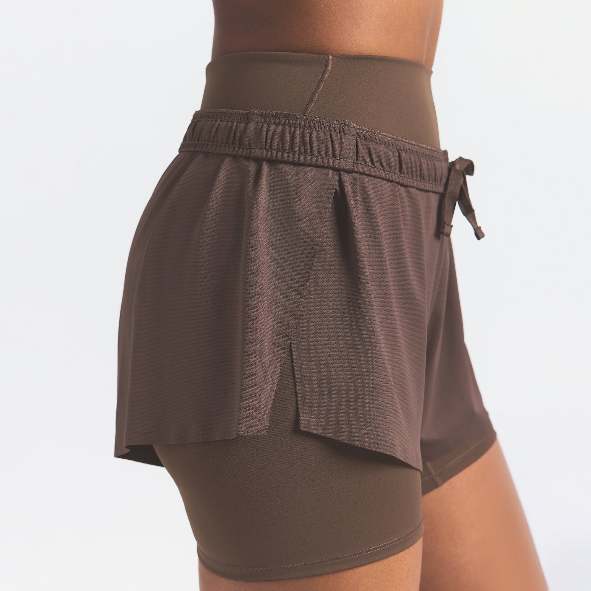 NikeSKIMS AIRY MINI SHORT | DARK SEPIA - Sneaker Türkiye