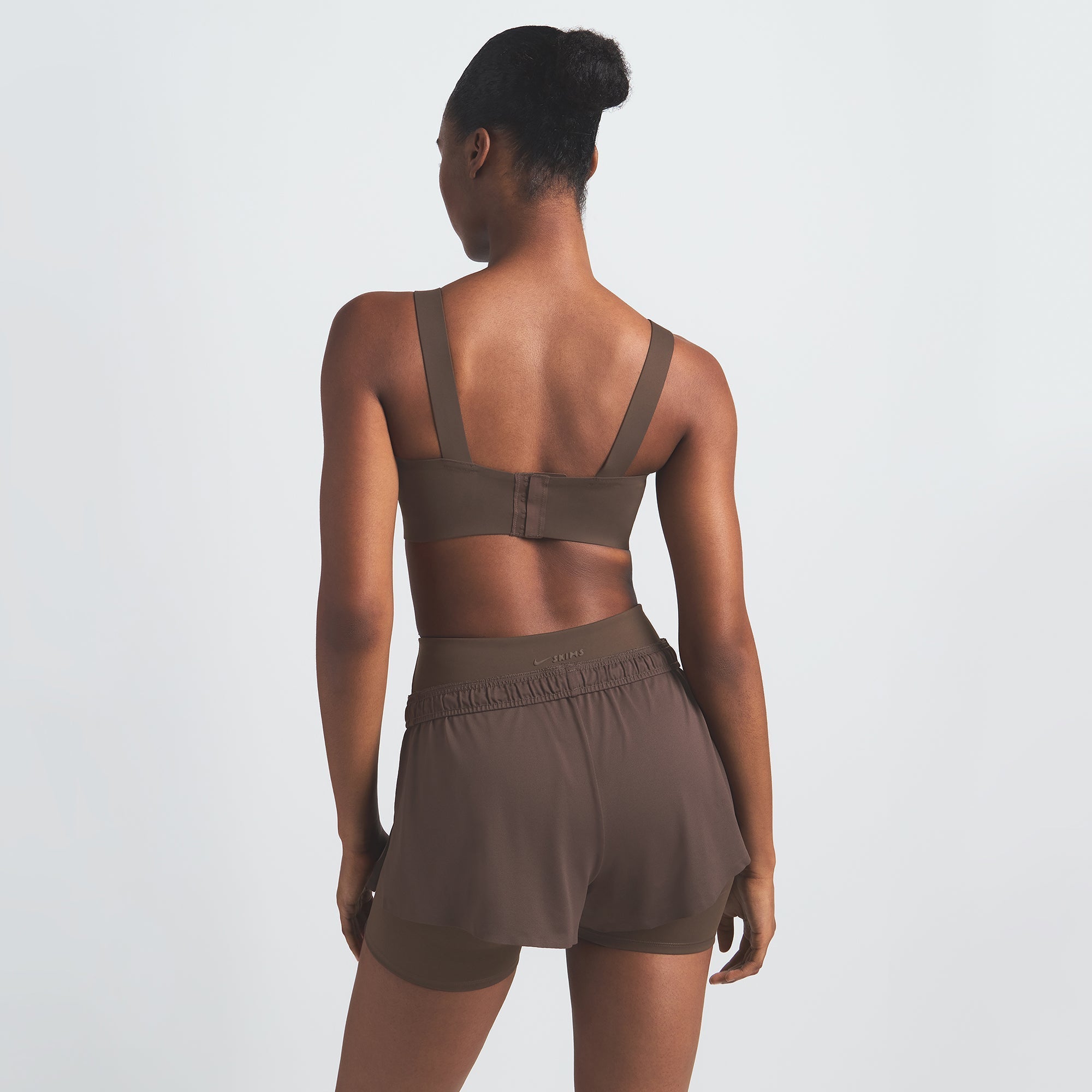NikeSKIMS AIRY MINI SHORT | DARK SEPIA - Sneaker Türkiye