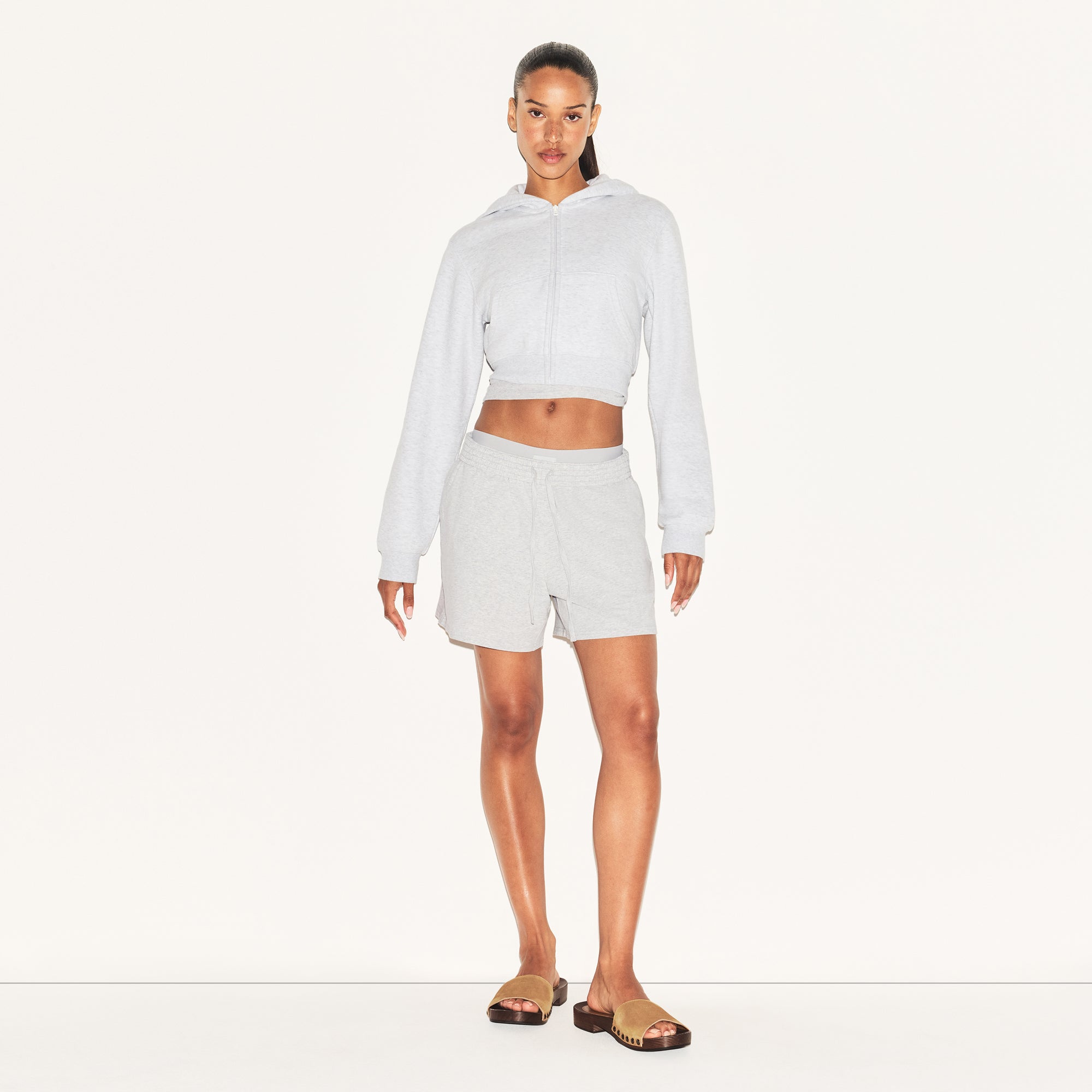 SKIMS COTTON JERSEY CLASSIC SHORT | LIGHT HEATHER GREY - Sneaker Türkiye