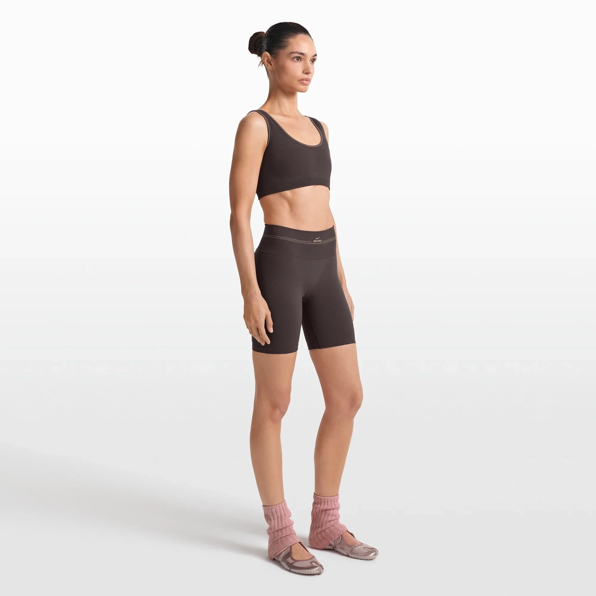 NikeSKIMS RIBBED SEAMLESS 5″ BIKER SHORT | PHOENIX - Sneaker Türkiye