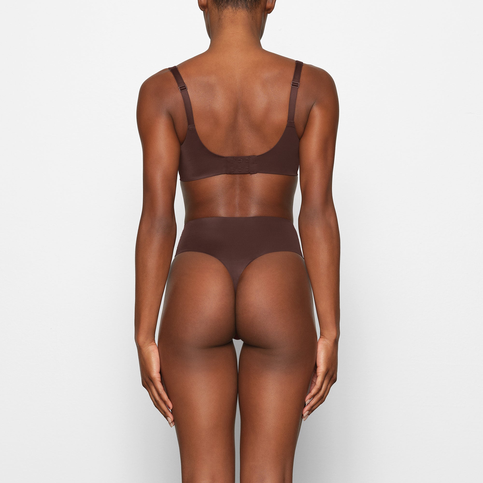 SKIMS SMOOTHING INTIMATES UNLINED FULL COVERAGE BRA | COCOA - Sneaker Türkiye