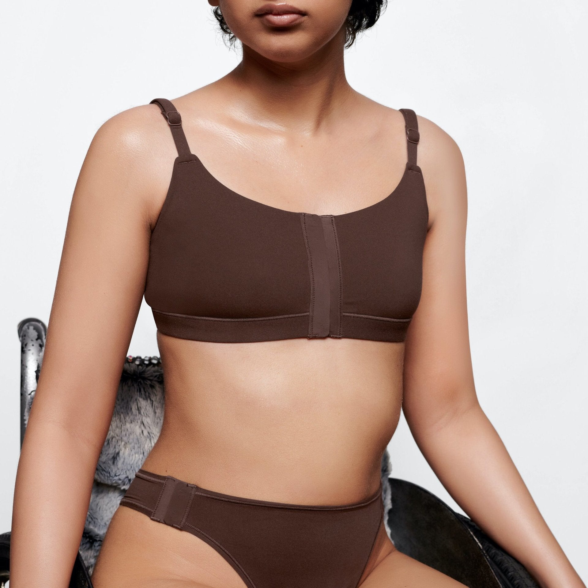 SKIMS FITS EVERYBODY ADAPTIVE SCOOP BRALETTE | COCOA - Sneaker Türkiye