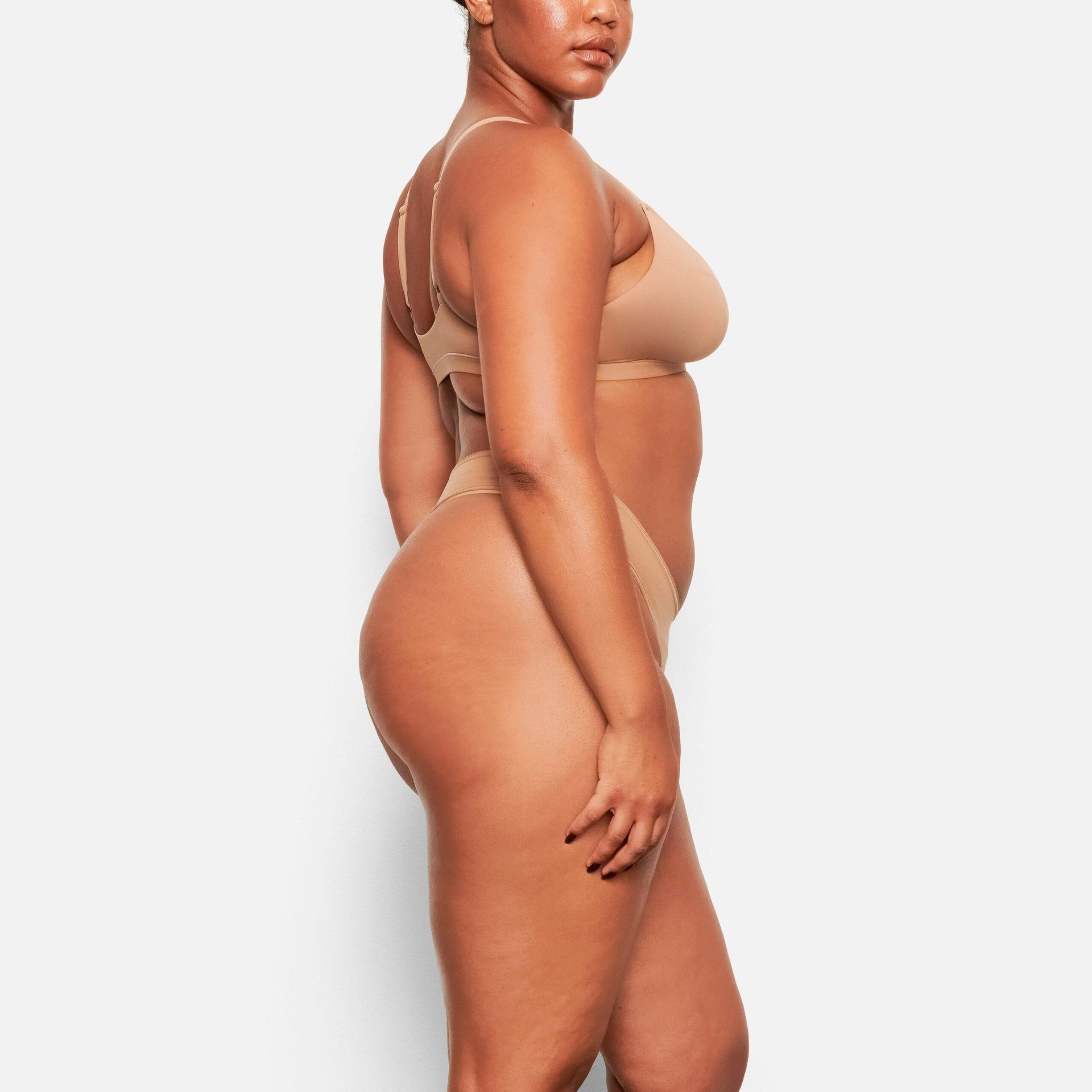SKIMS FITS EVERYBODY TRIANGLE BRALETTE | SIENNA - Sneaker Türkiye