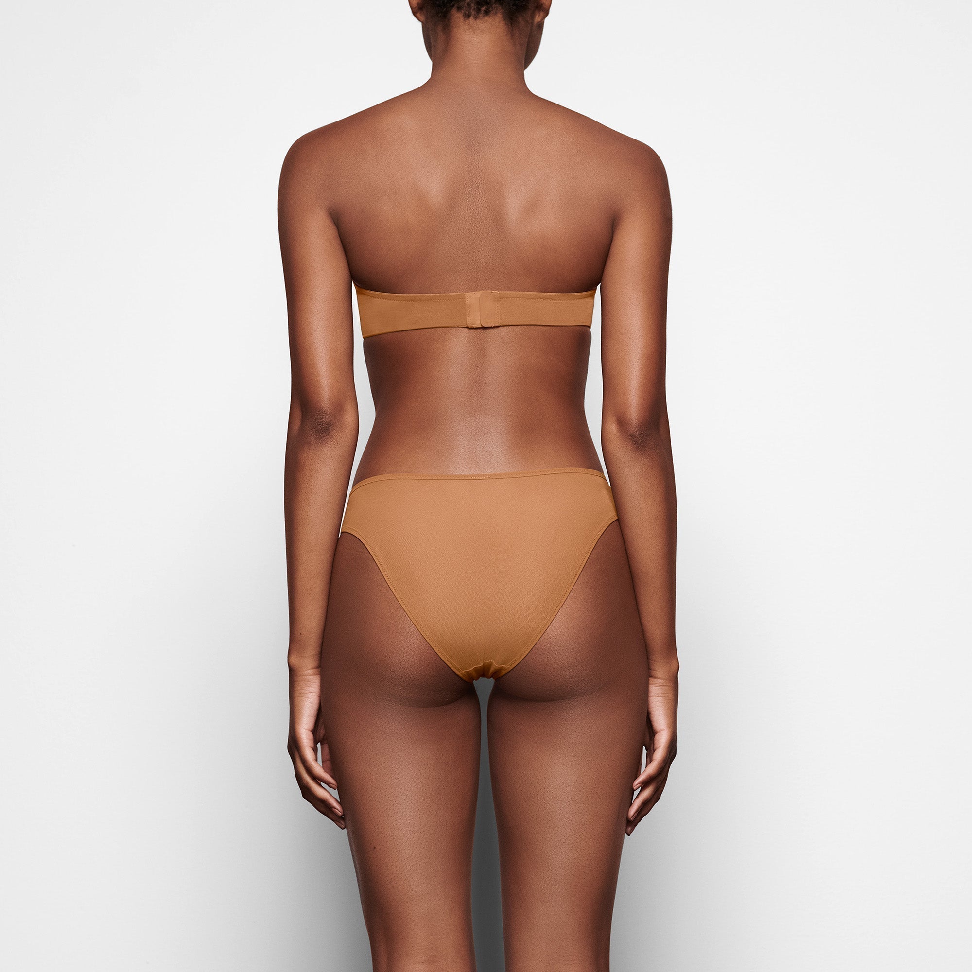 SKIMS ULTRA FINE MESH STRAPLESS BRA | BRONZE - Sneaker Türkiye