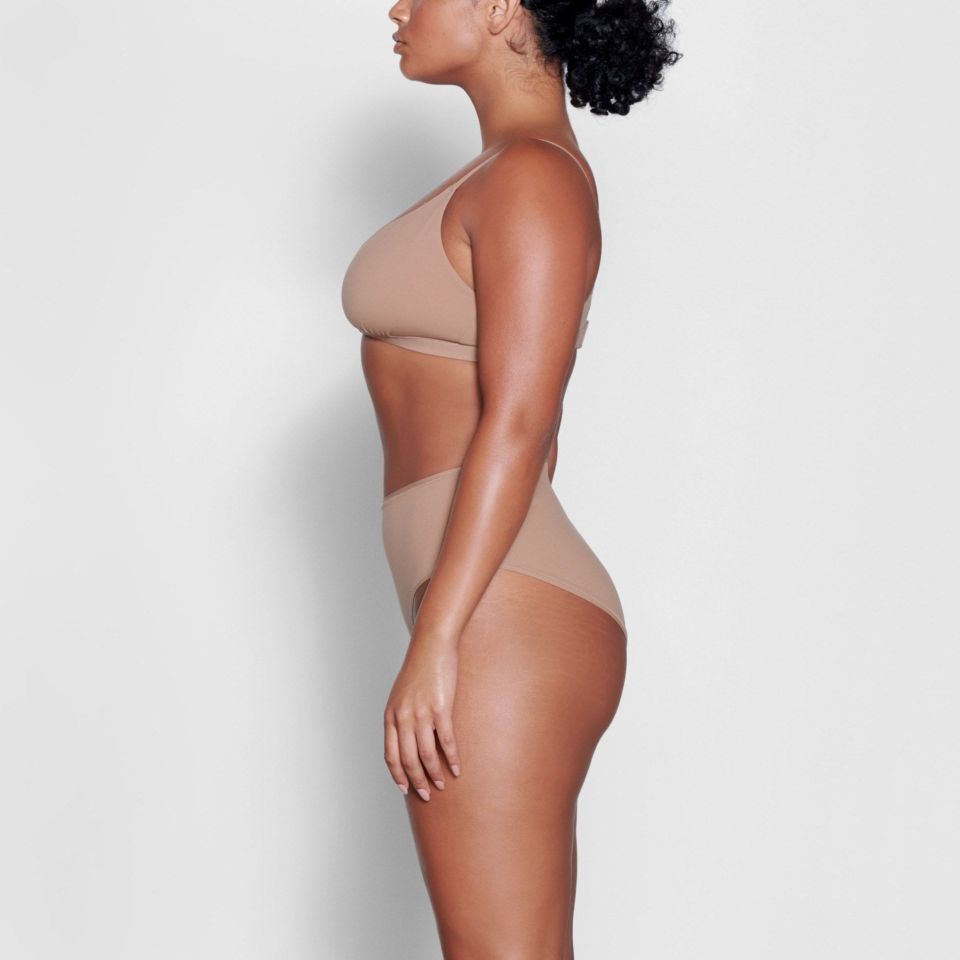 SKIMS FITS EVERYBODY CROSSOVER BRALETTE | SIENNA - Sneaker Türkiye