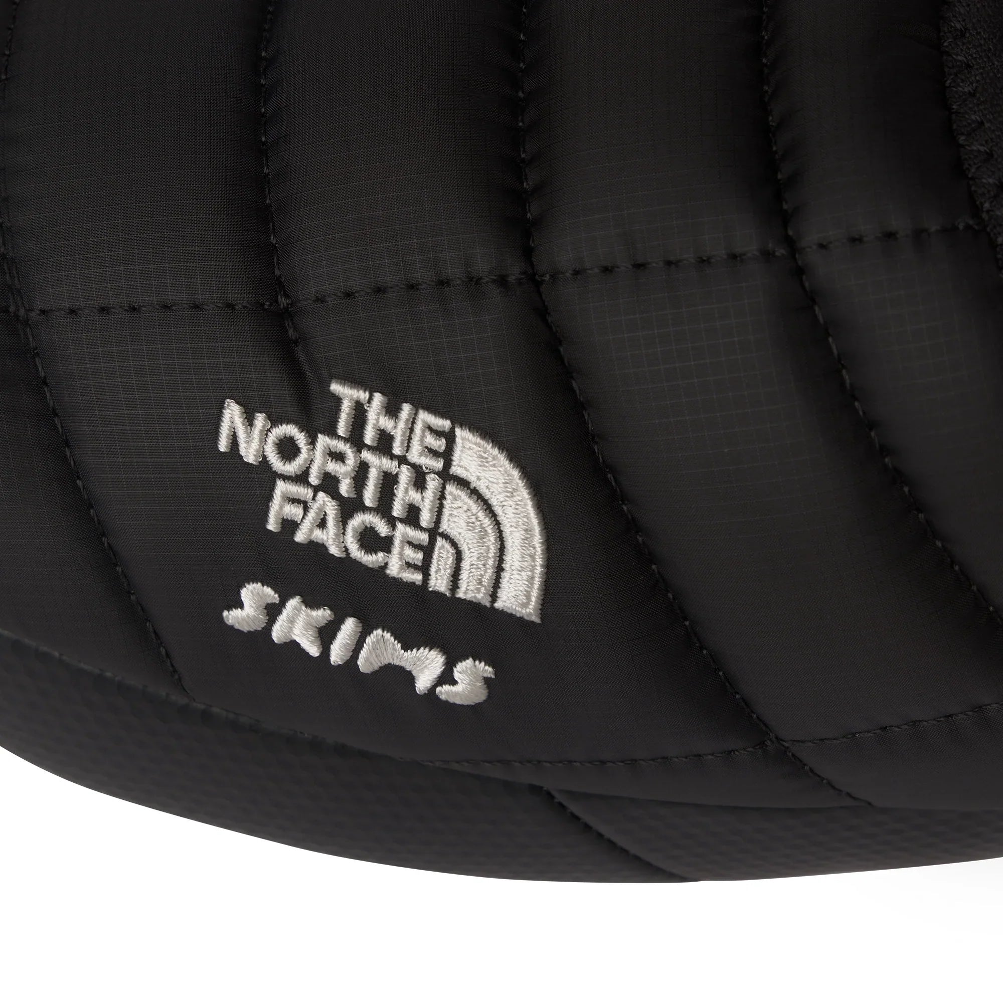 THE NORTH FACE X SKIMS THERMOBALL TRACTION MULE V | ONYX - Sneaker Türkiye