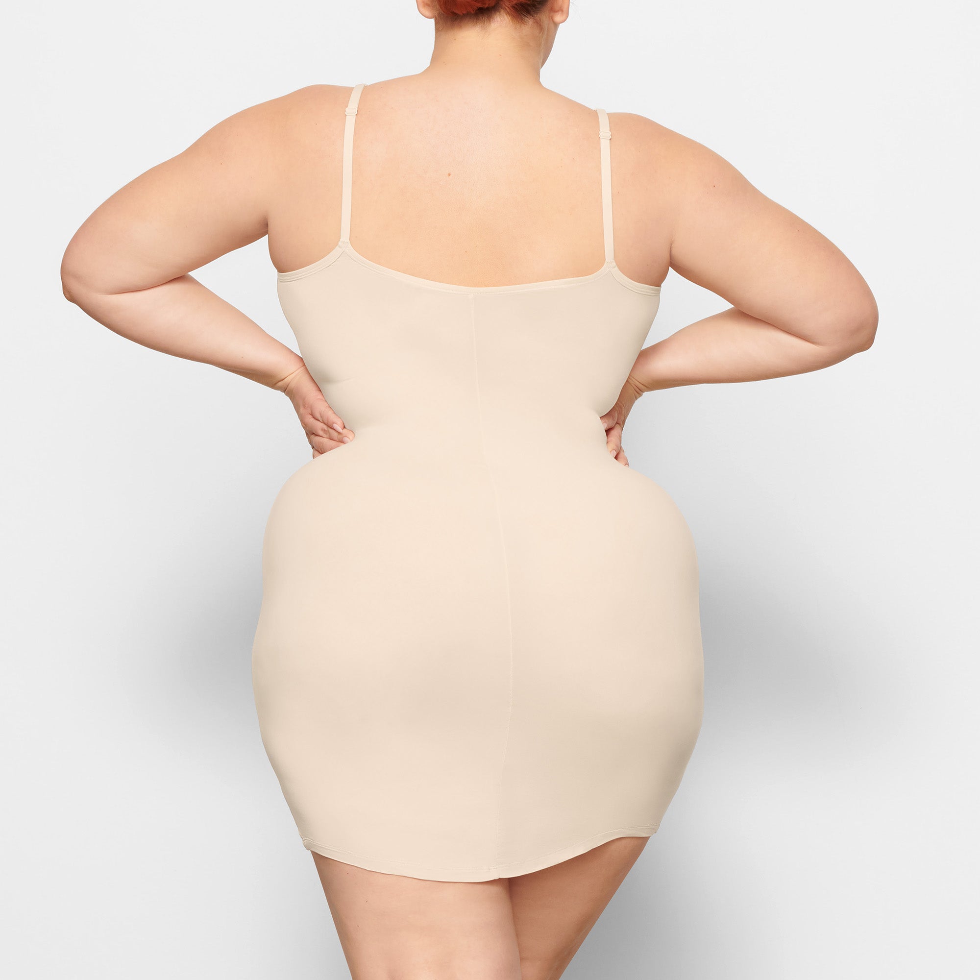 SKIMS FITS EVERYBODY SLIP DRESS | SAND - Sneaker Türkiye