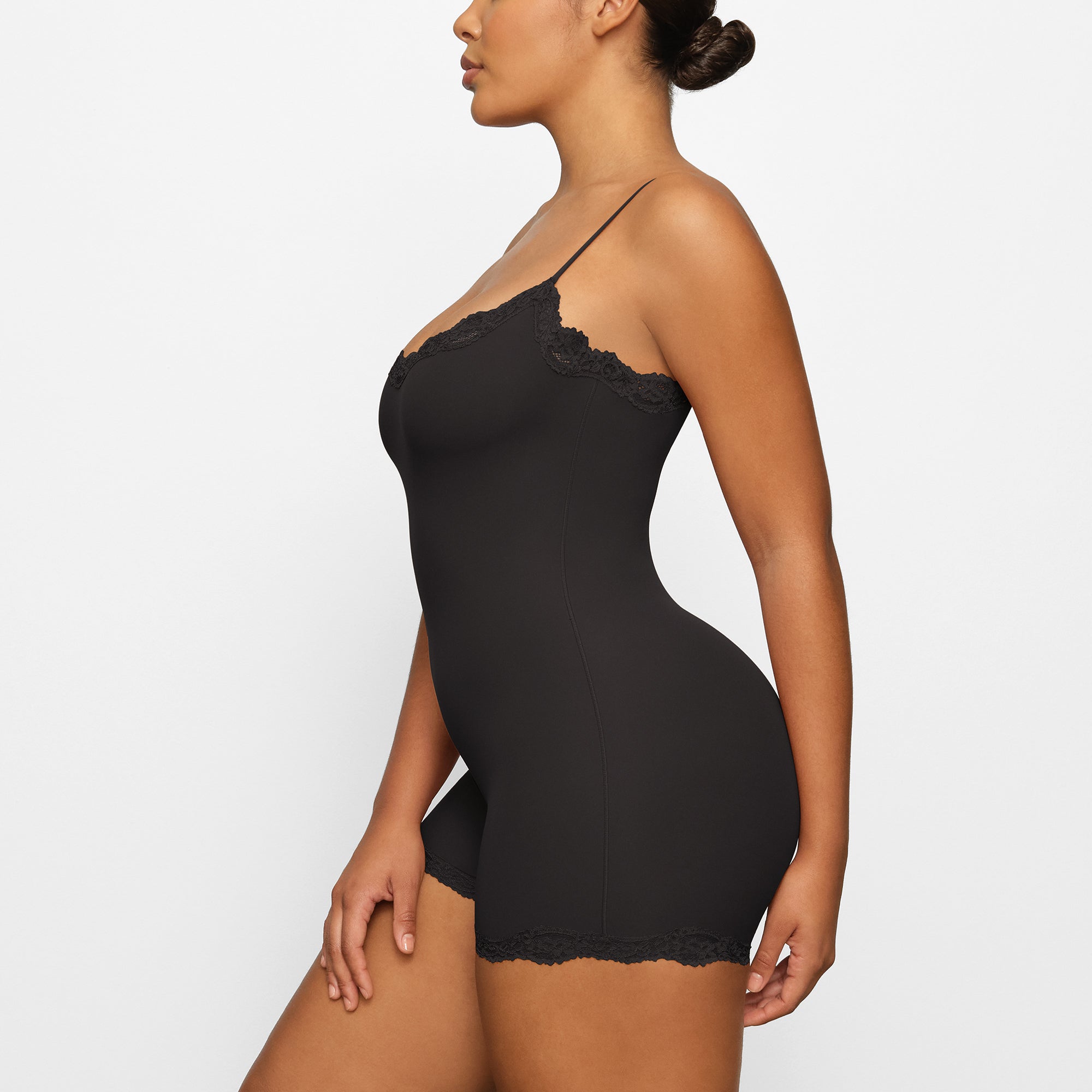 SKIMS FITS EVERYBODY LACE ONESIE | ONYX - Sneaker Türkiye