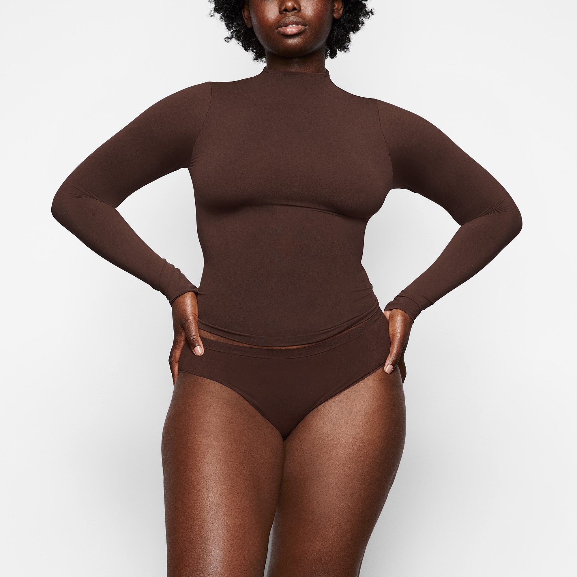 SKIMS SOFT SMOOTHING SEAMLESS BRIEF | COCOA - Sneaker Türkiye