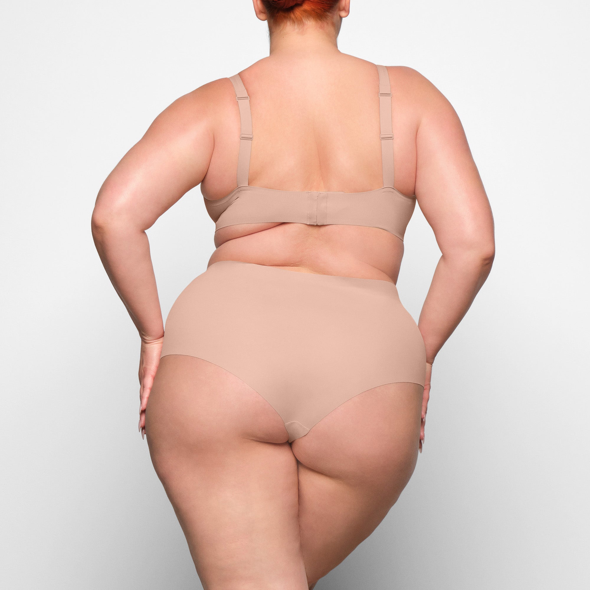 SKIMS NAKED BOY SHORT | MICA - Sneaker Türkiye