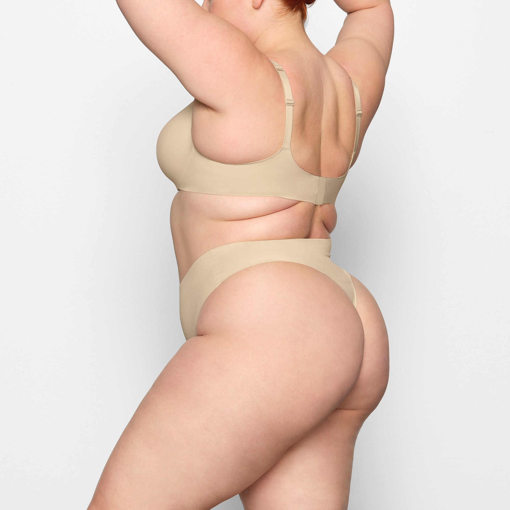 SKIMS SMOOTHING INTIMATES HIGH-WAISTED THONG | SAND - Sneaker Türkiye