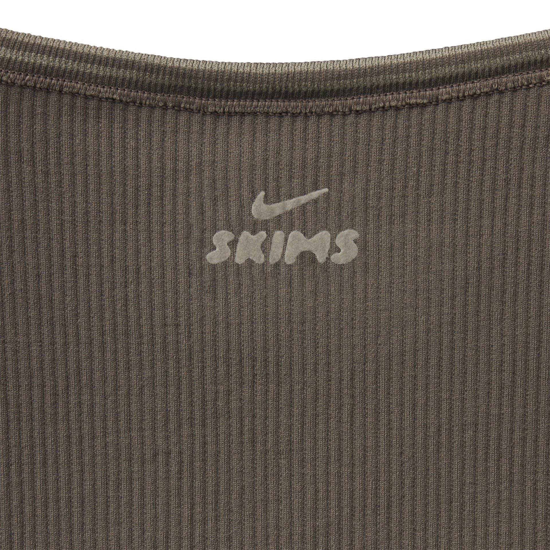 NikeSKIMS RIBBED SEAMLESS CAMI | DUSTY OAKMOSS - Sneaker Türkiye