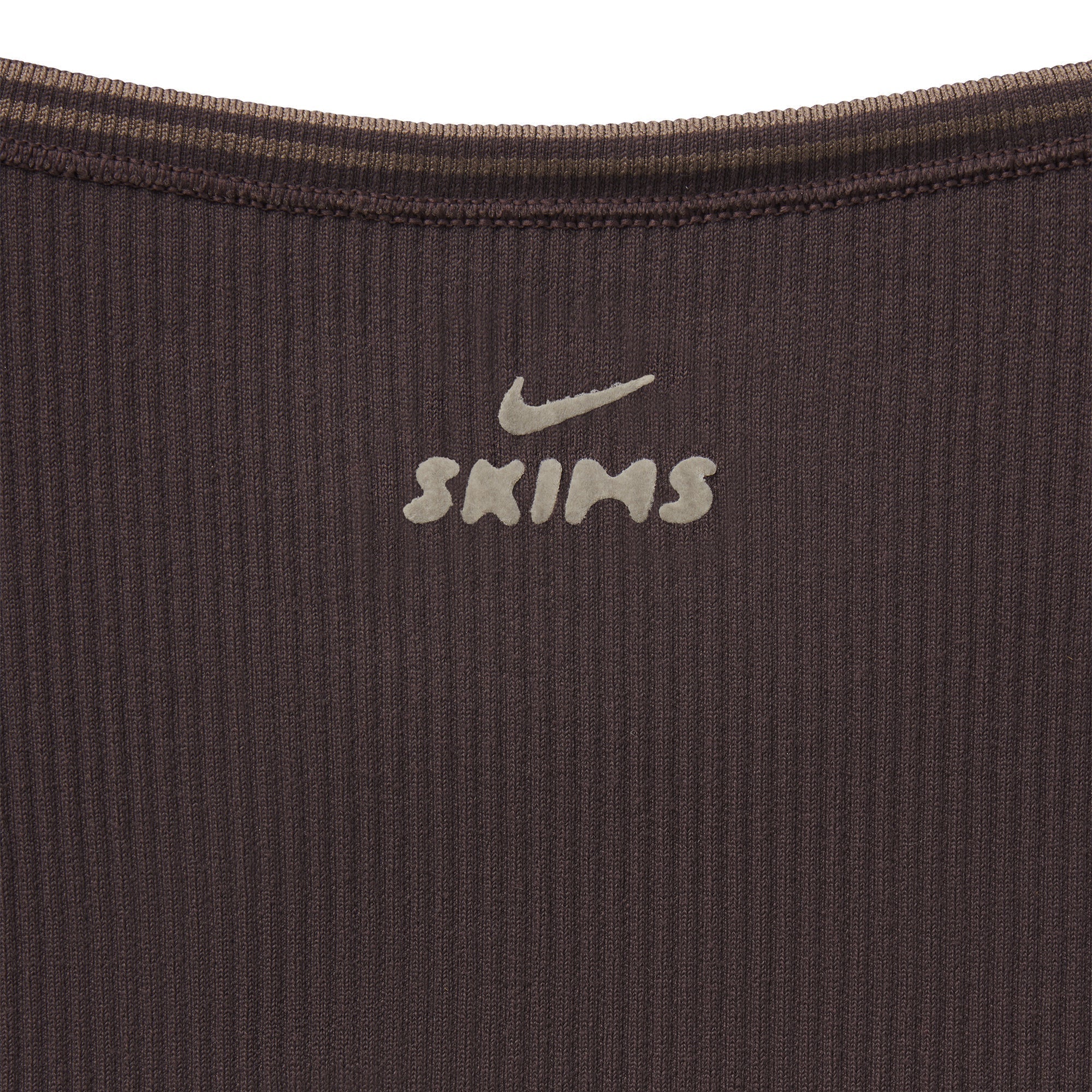 NikeSKIMS RIBBED SEAMLESS BABY TEE | PHOENIX - Sneaker Türkiye