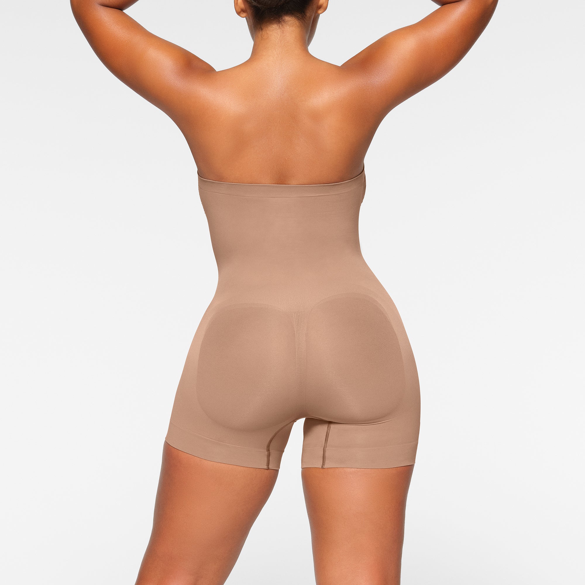 SKIMS SEAMLESS SCULPT STRAPLESS SHORTIE BODYSUIT | SIENNA - Sneaker Türkiye