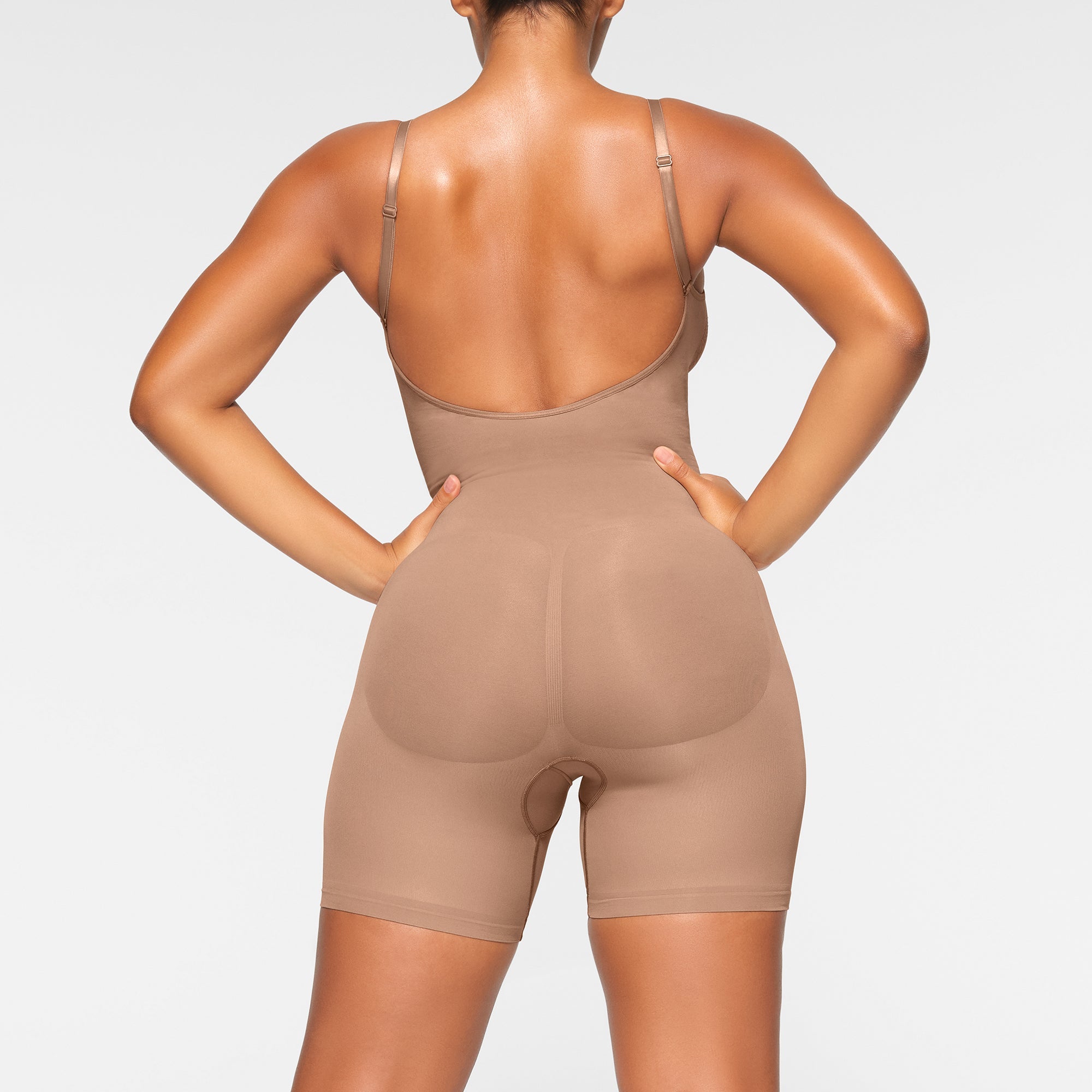 SKIMS SEAMLESS SCULPT LOW BACK MID THIGH BODYSUIT | SIENNA - Sneaker Türkiye