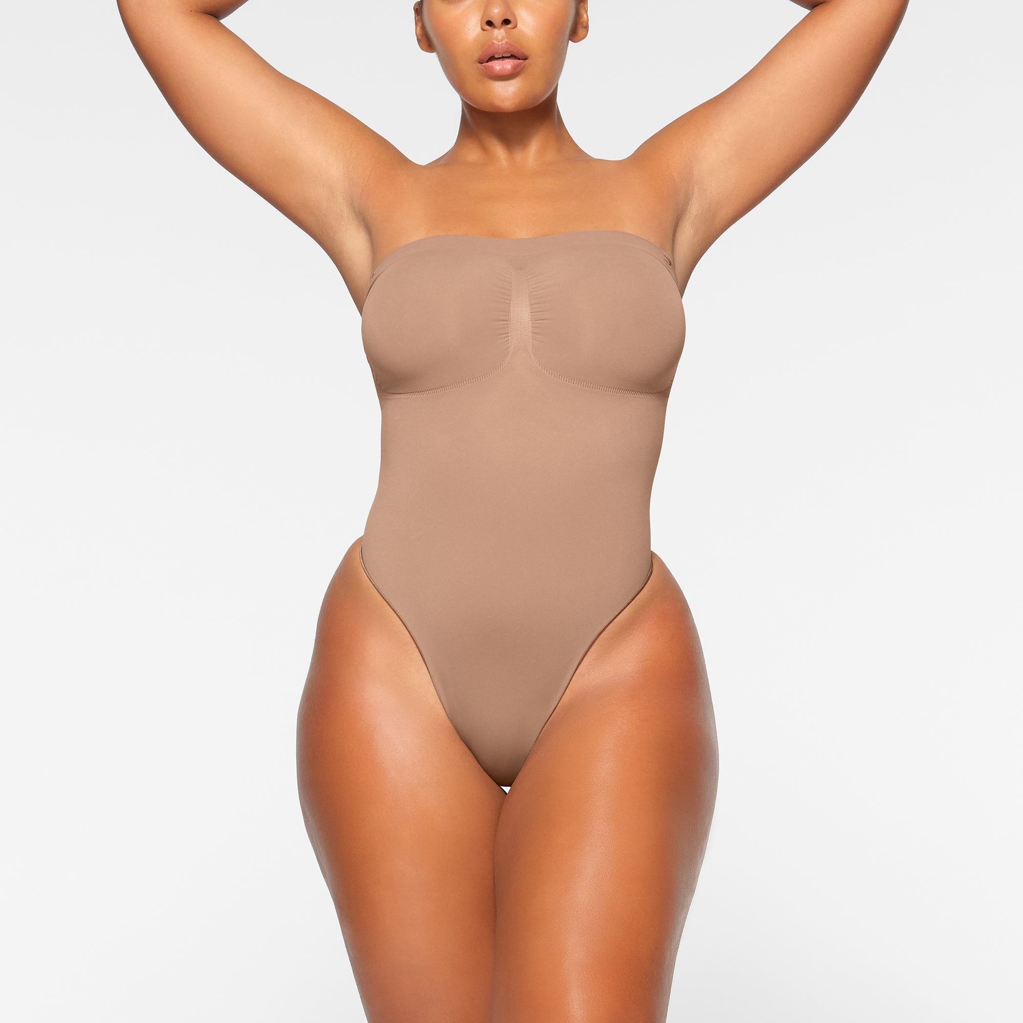 SKIMS SEAMLESS SCULPT STRAPLESS THONG BODYSUIT | SIENNA - Sneaker Türkiye
