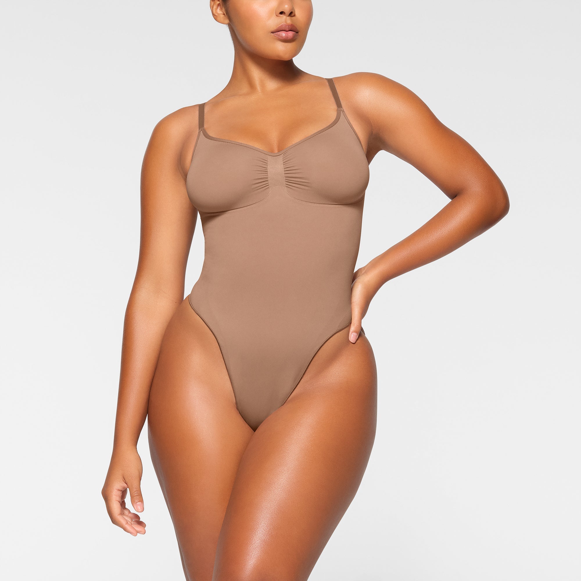 SKIMS SEAMLESS SCULPT THONG BODYSUIT | SIENNA - Sneaker Türkiye