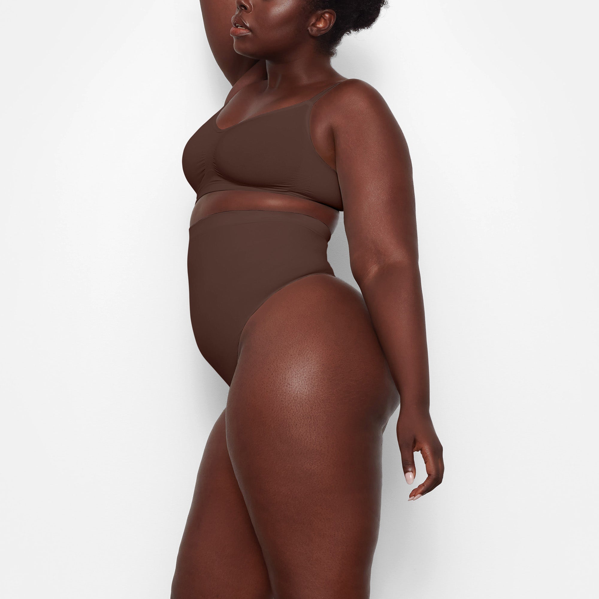 SKIMS SEAMLESS SCULPT HIGH-WAISTED THONG | COCOA - Sneaker Türkiye