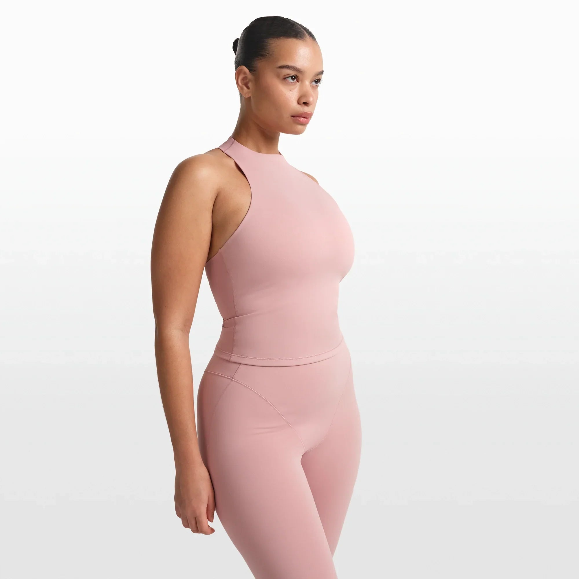 NikeSKIMS MATTE MOCK NECK RACER TANK | HIMALAYAN - Sneaker Türkiye