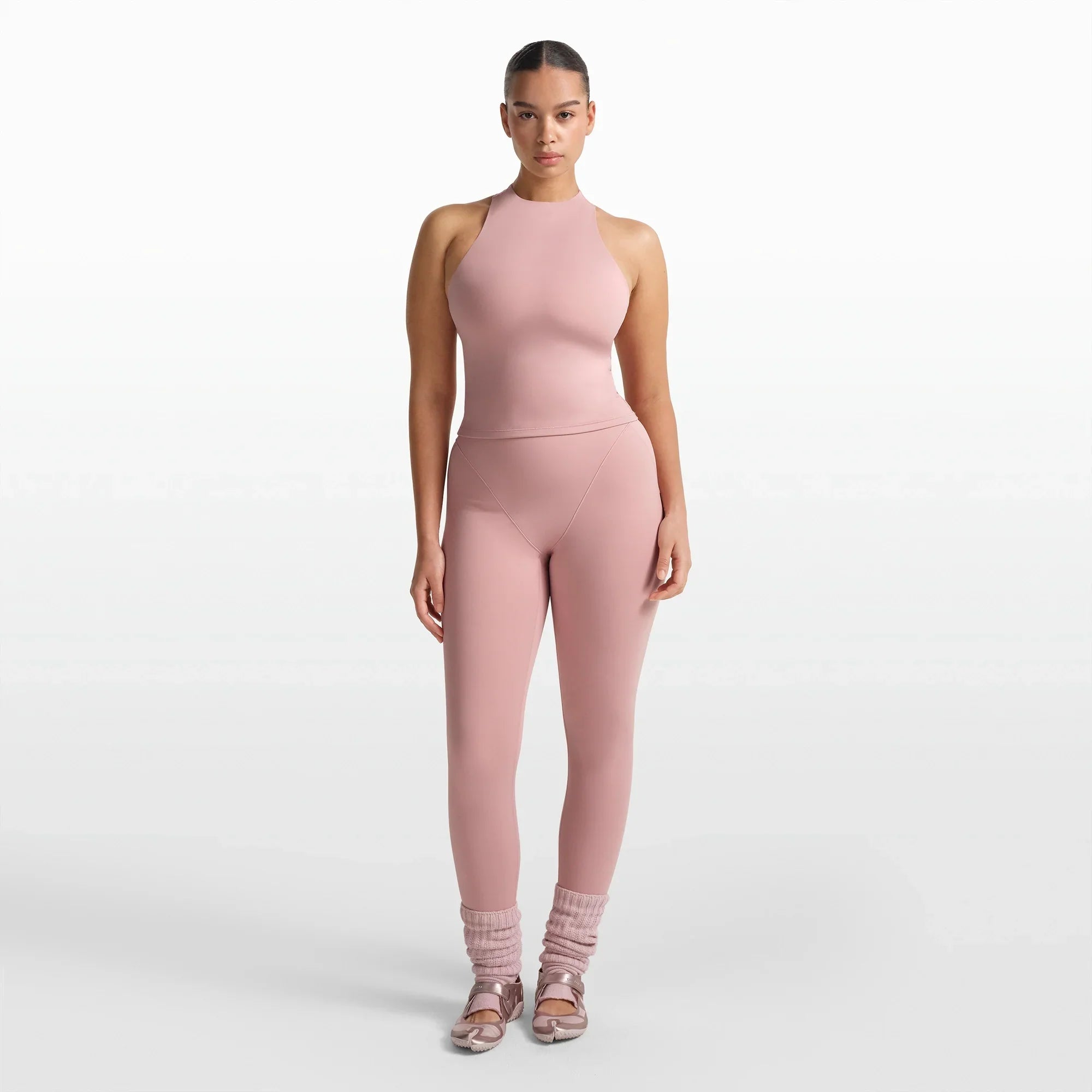 NikeSKIMS MATTE MOCK NECK RACER TANK | HIMALAYAN - Sneaker Türkiye