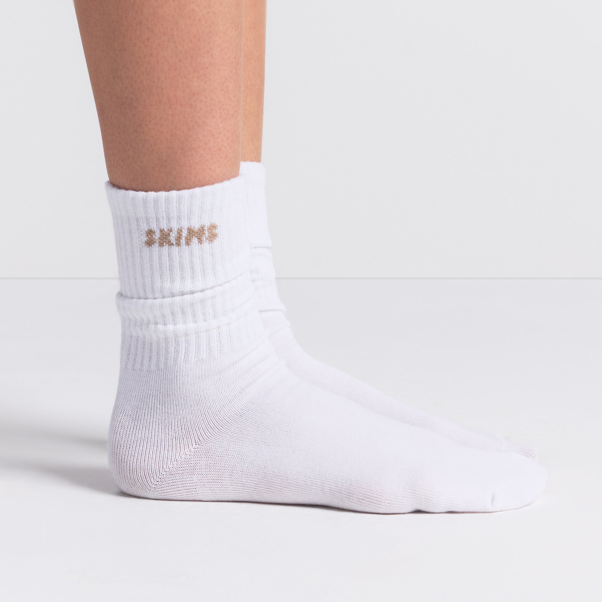 SKIMS RIBBED CREW LOGO SOCK 3-PACK | SNOW - Sneaker Türkiye