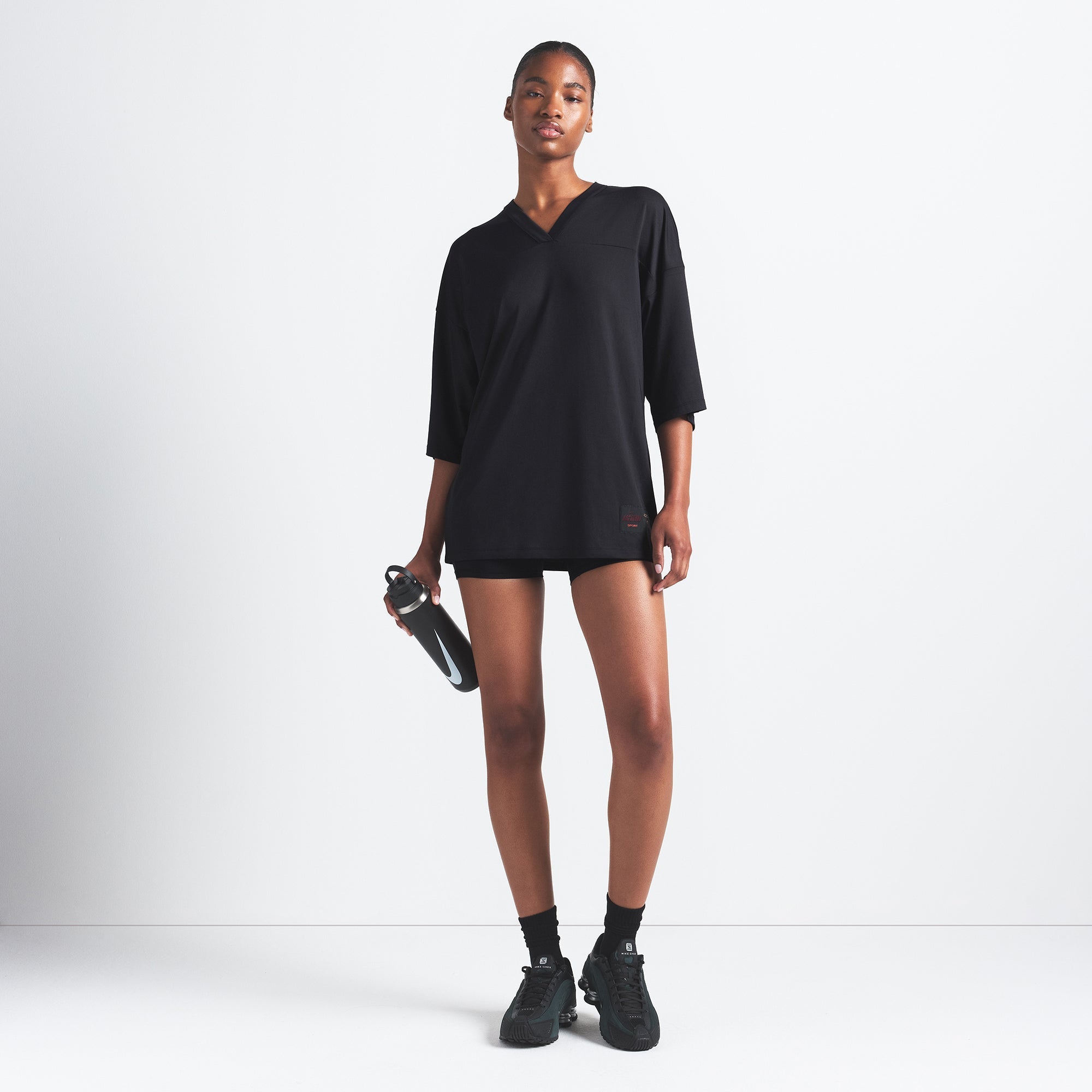 NikeSKIMS AIRY V-NECK OVERBedenD TOP | OBSIDIAN - Sneaker Türkiye